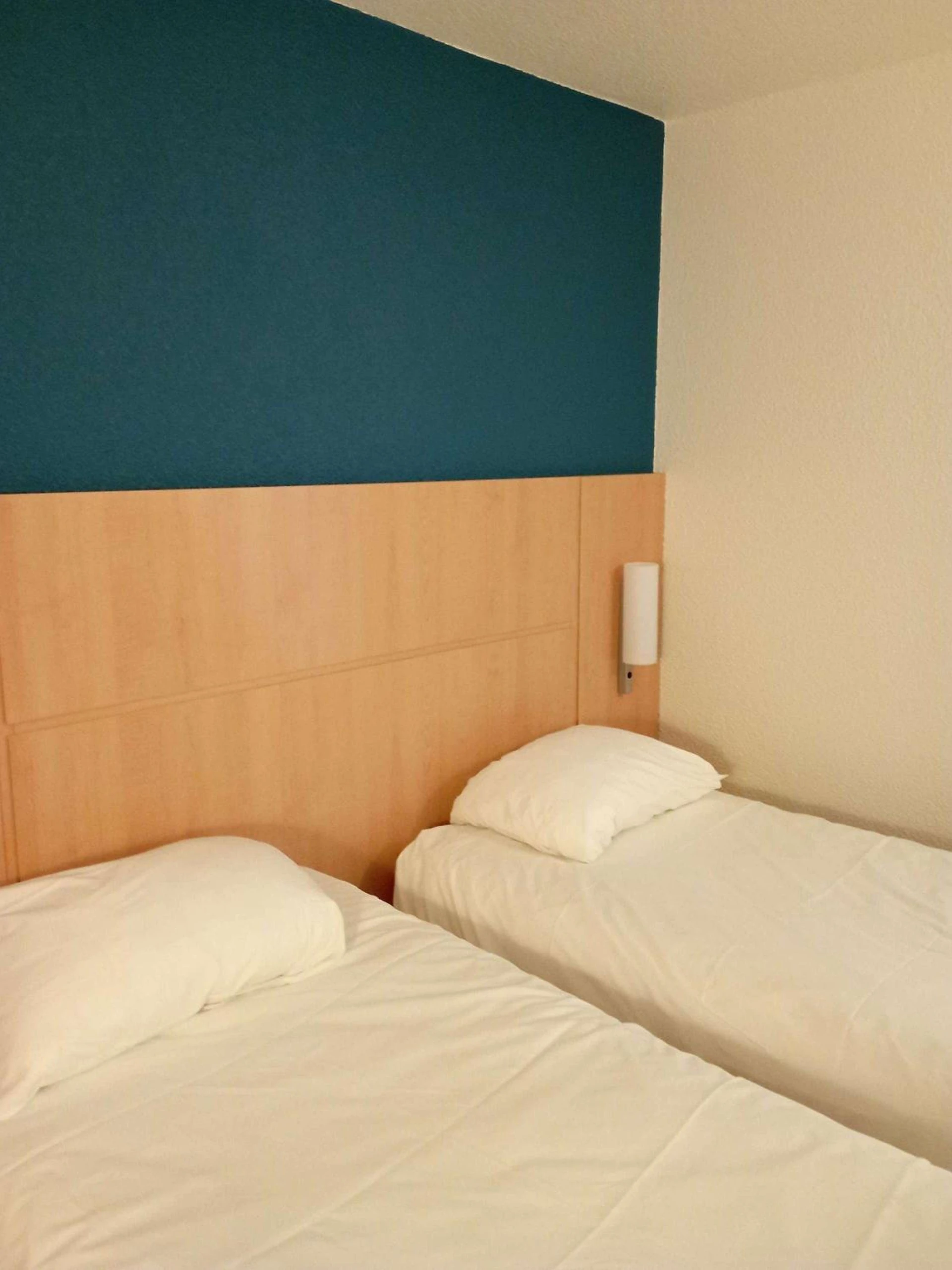 Chambre disponible pour un séminaire d'entreprise à ibis les Etangs des Moines - Fourmies