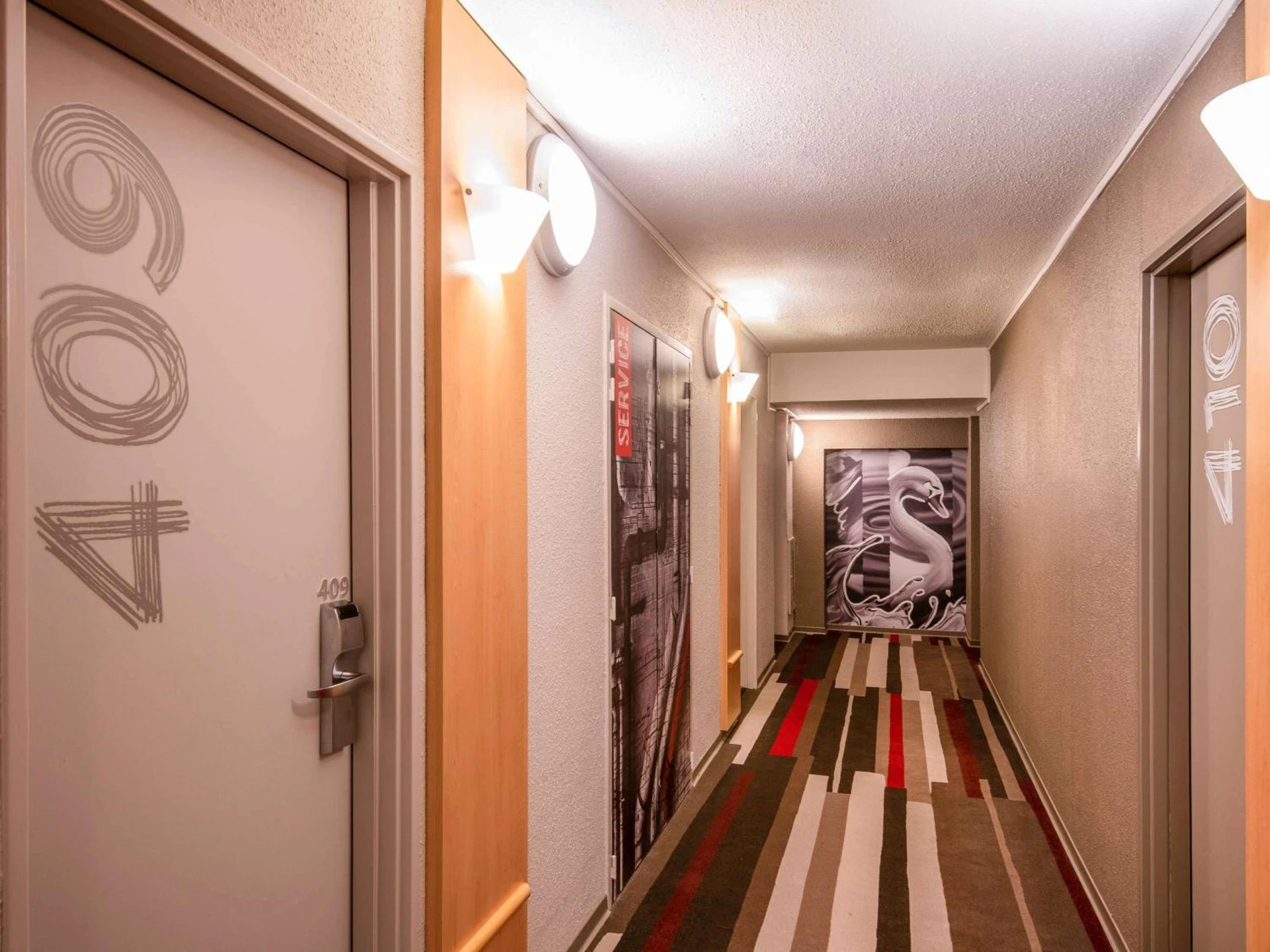Magnifique chambre pour un séminaire d'entreprise à ibis Hyeres Centre - Hyères