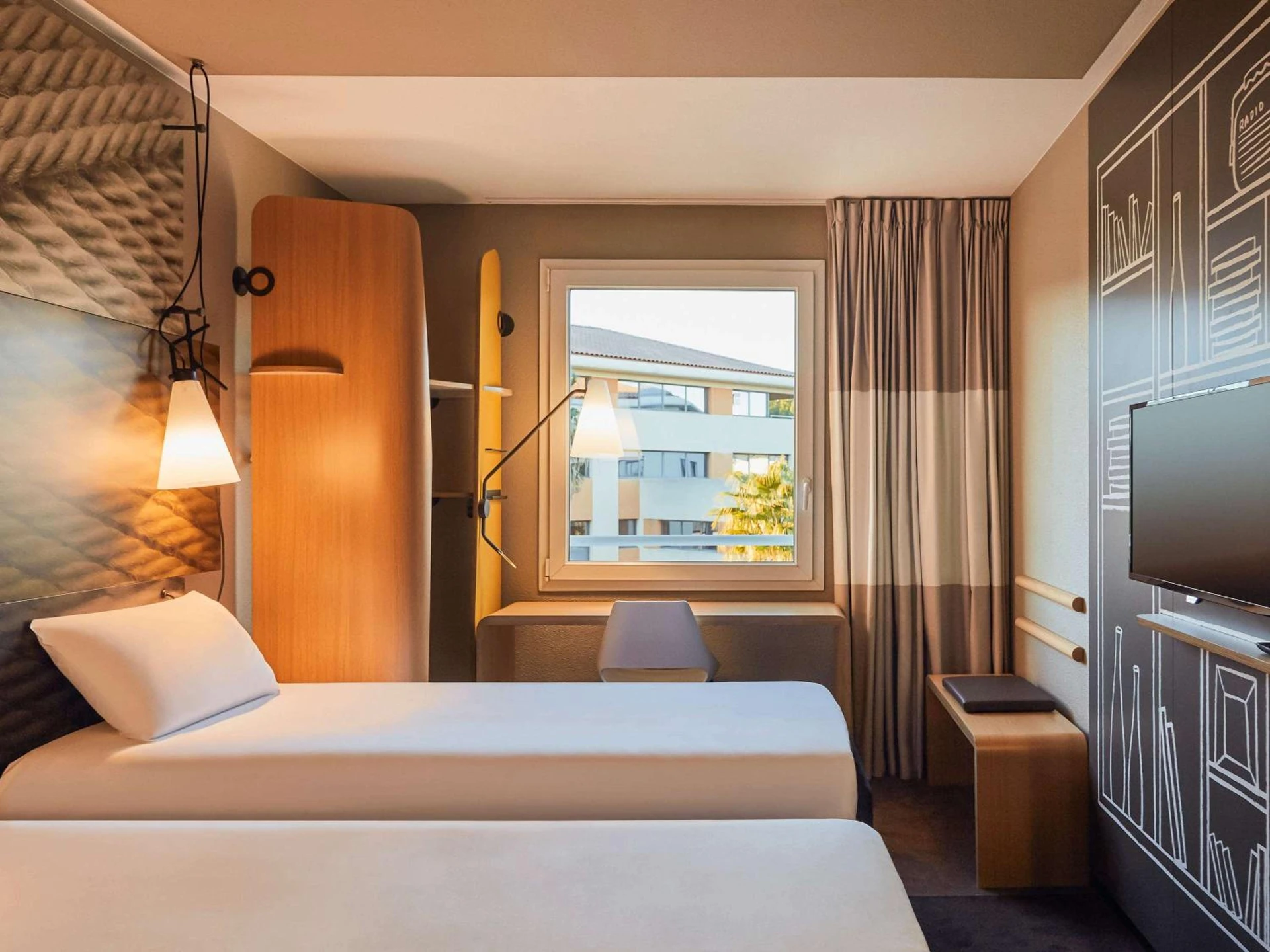 Chambre disponible pour un séminaire d'entreprise à ibis La Ciotat - La Ciotat