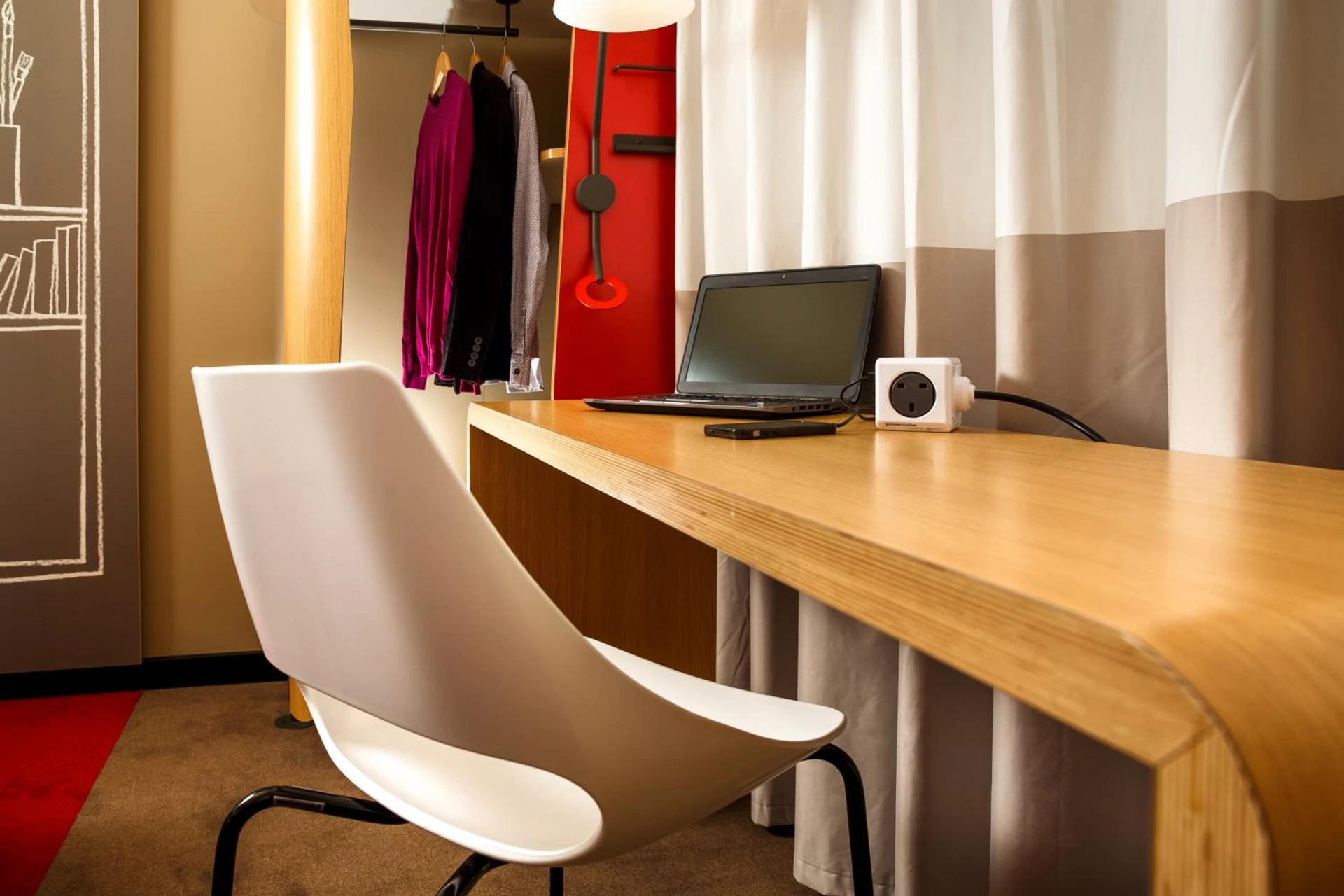 Organiser un séminaire d'entreprise : ibis Paris Le Bourget à la-courneuve