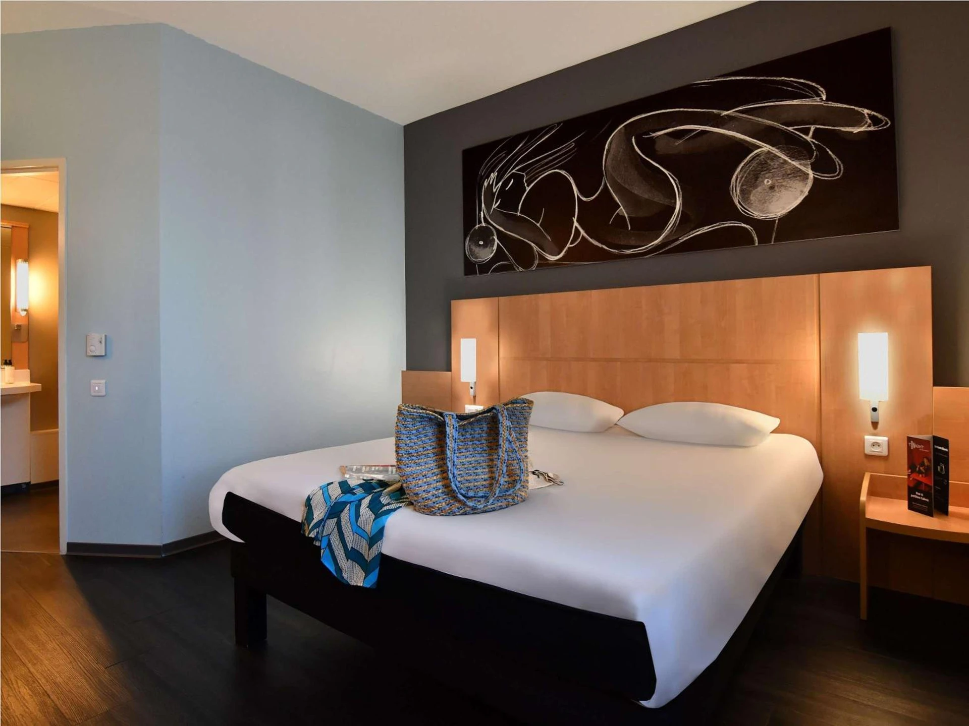 Chambre disponible pour un séminaire d'entreprise à ibis Les Herbiers - Les Herbiers
