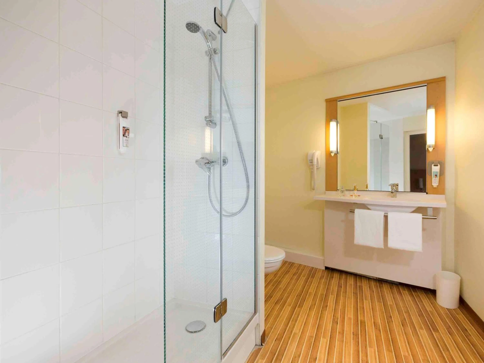 Chambre disponible pour un séminaire d'entreprise à ibis Lille Lomme Centre - Lomme