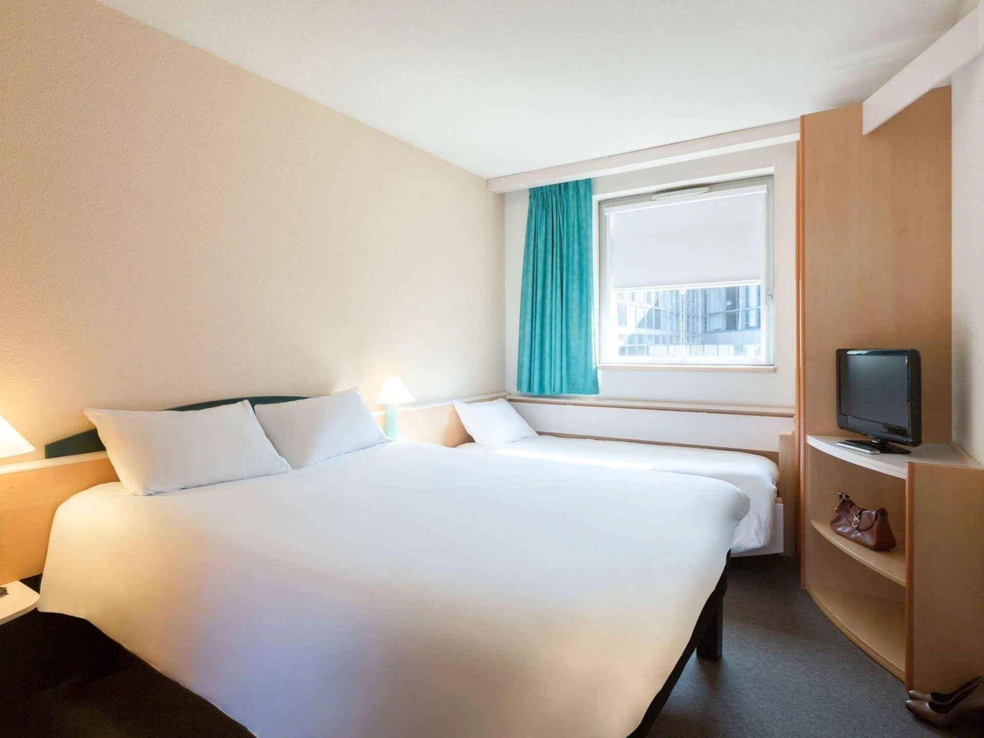 Chambre disponible pour un séminaire d'entreprise à ibis Lyon Est Bron - Bron