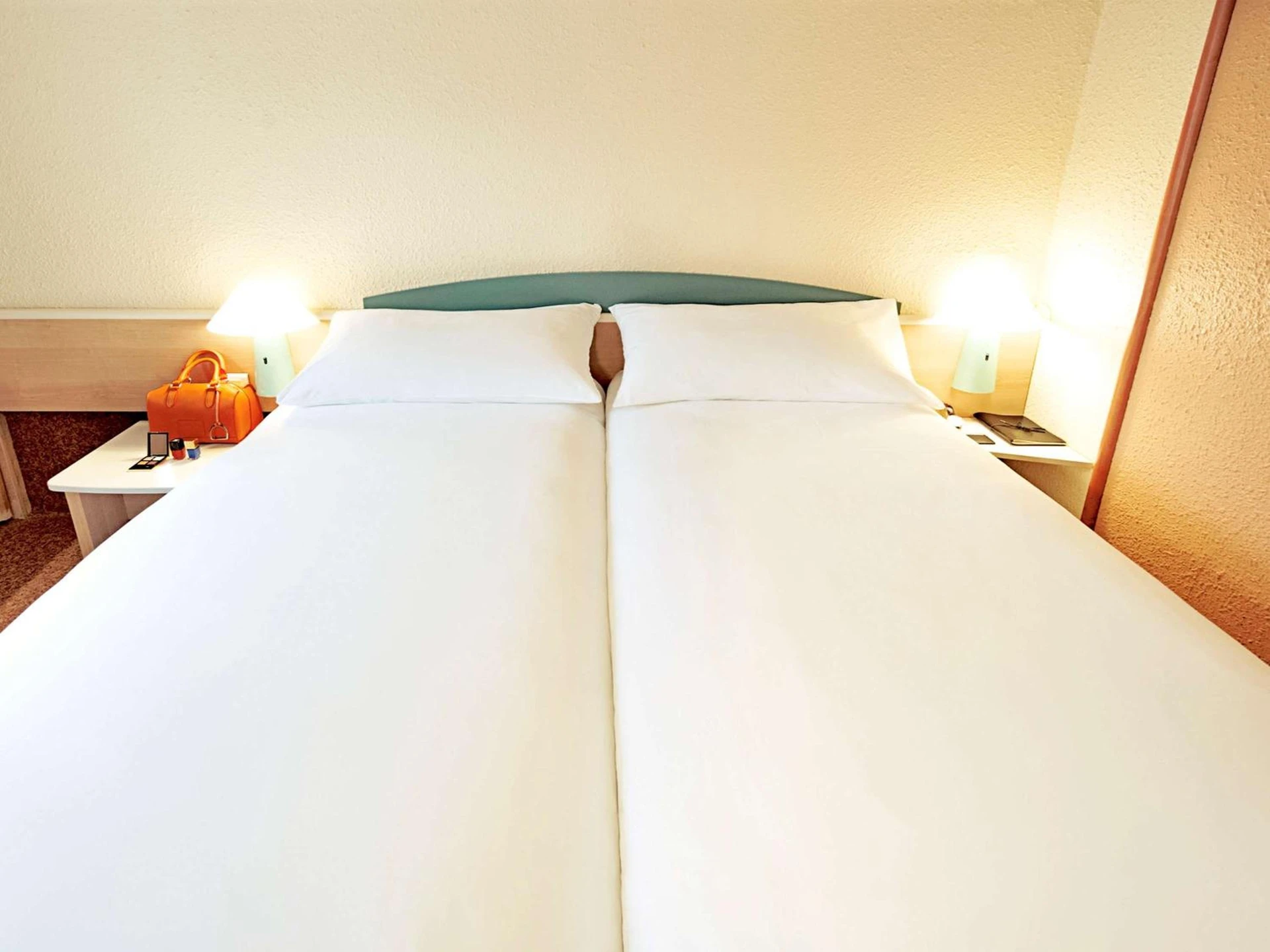 Chambre disponible pour un séminaire d'entreprise à ibis Lyon Est Bron - Bron