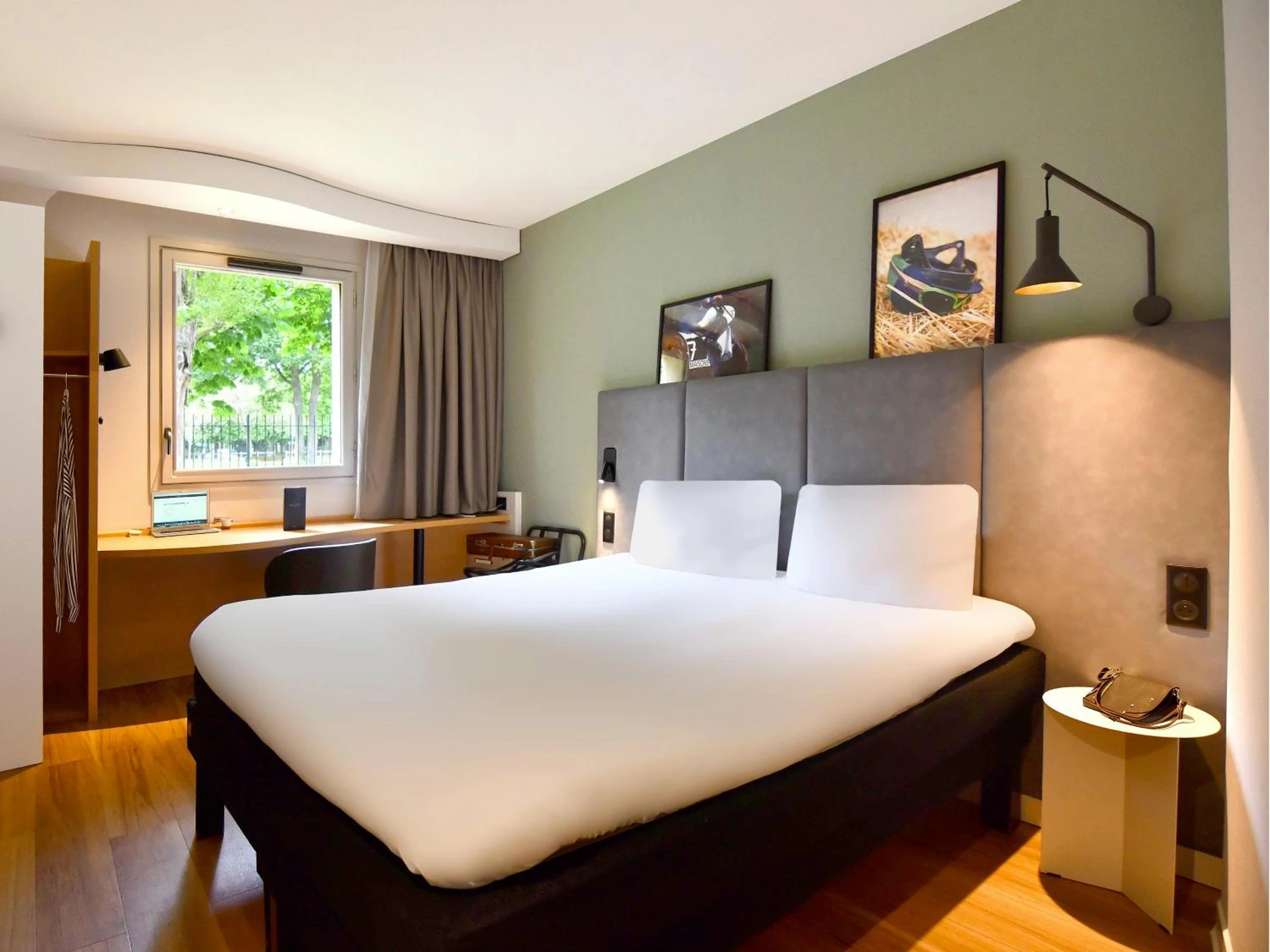 Chambre disponible pour un séminaire d'entreprise à ibis Maisons Laffitte - Maisons-Laffitte