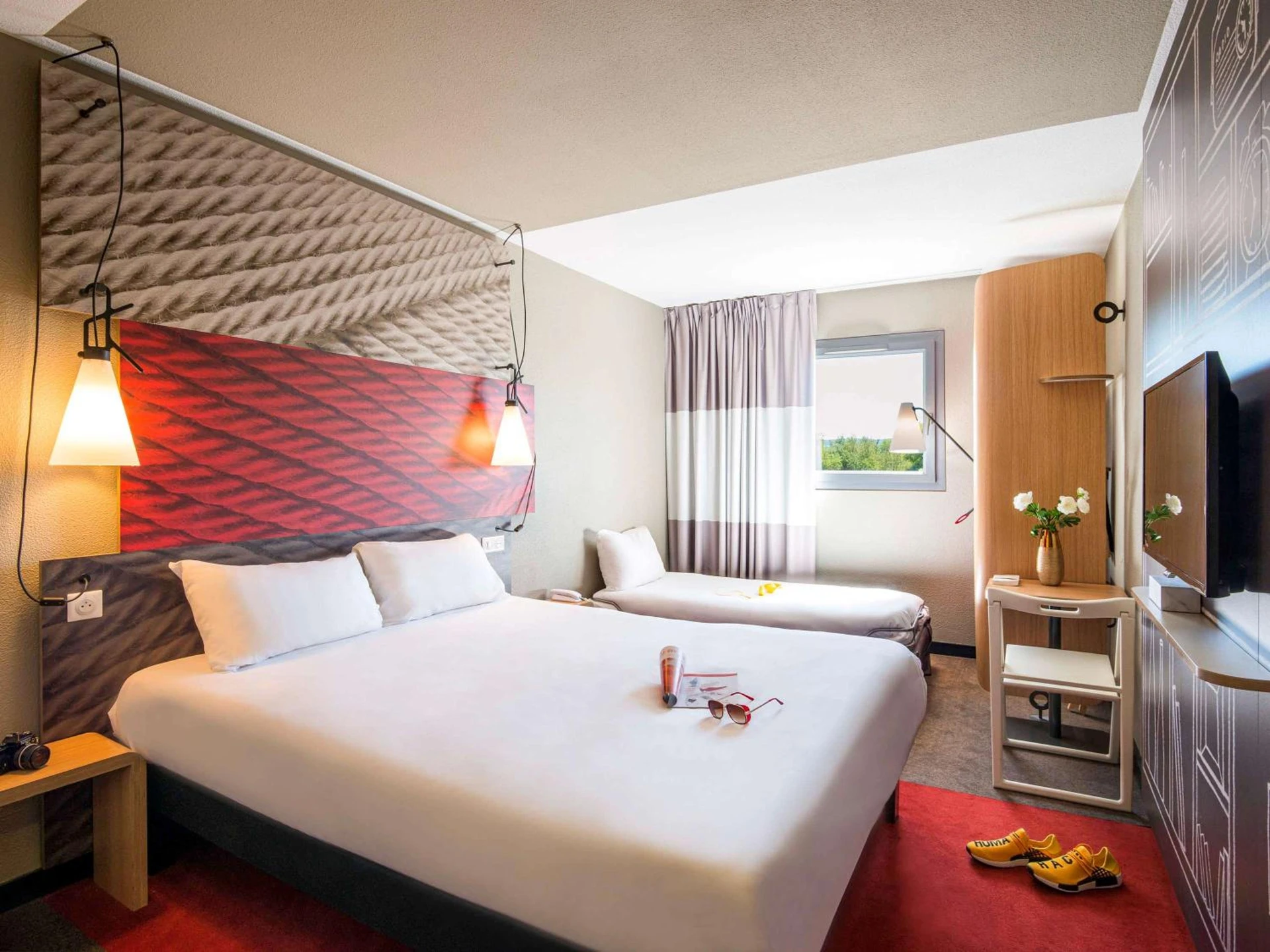 Chambre disponible pour un séminaire d'entreprise à ibis Manosque Cadarache - Manosque