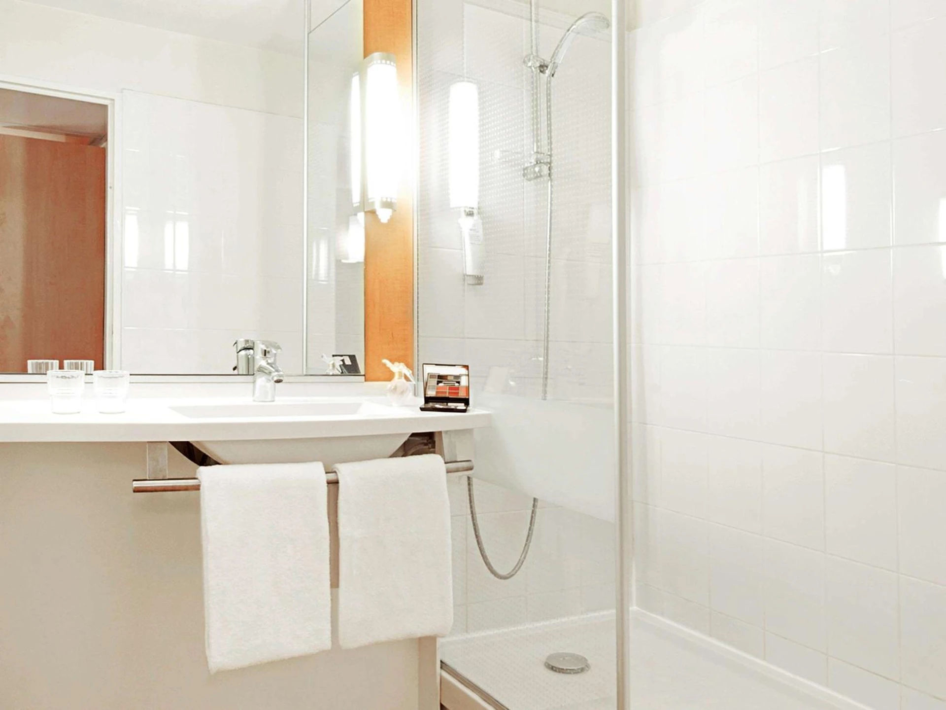 Magnifique chambre pour un séminaire d'entreprise à Ibis Marne la Vallée Noisy - Noisy-le-Grand