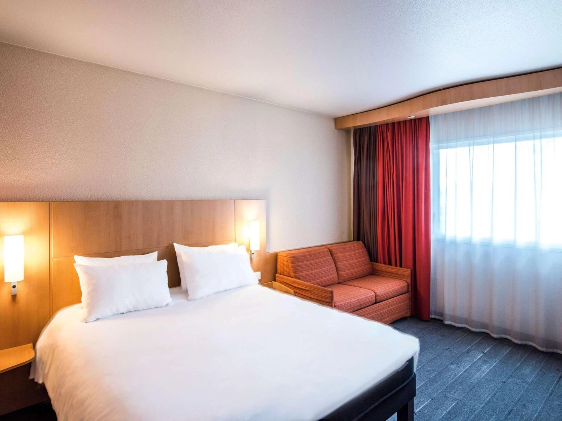 Chambre disponible pour un séminaire d'entreprise à ibis Metz Nord - Woippy