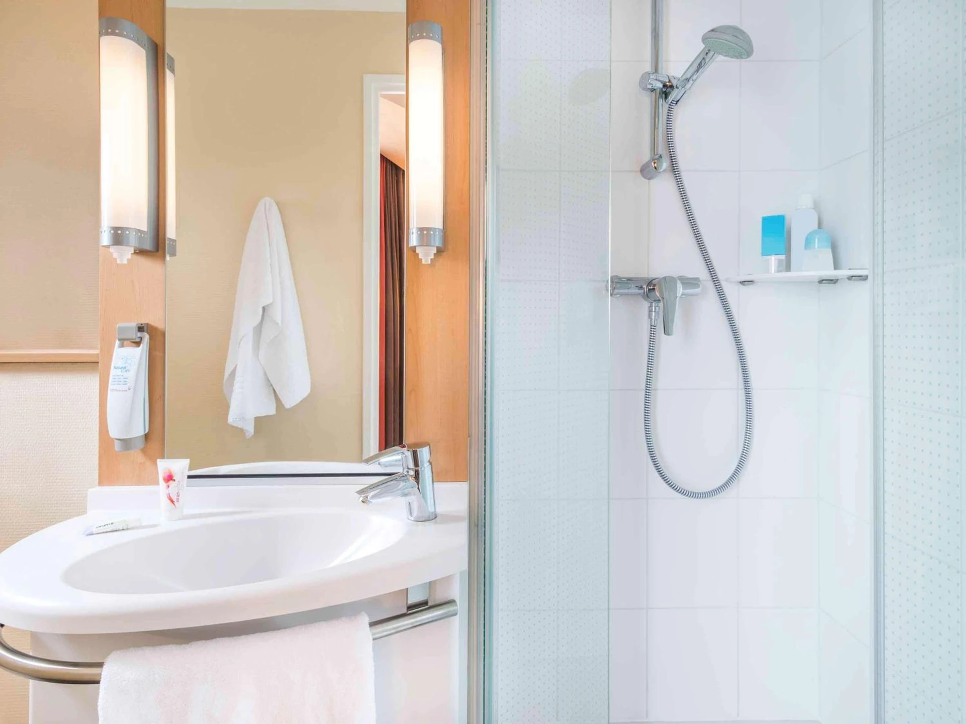 Chambre disponible pour un séminaire d'entreprise à ibis Nantes Centre Tour Bretagne - Nantes