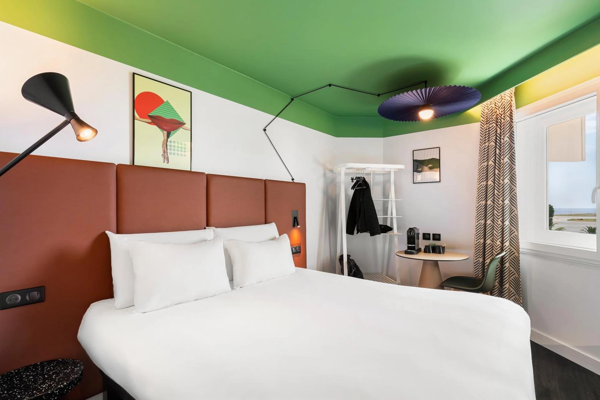 Chambre à ibis Nice Aéroport Promenade des Anglais - Organiser un séminaire d'entreprise à Nice