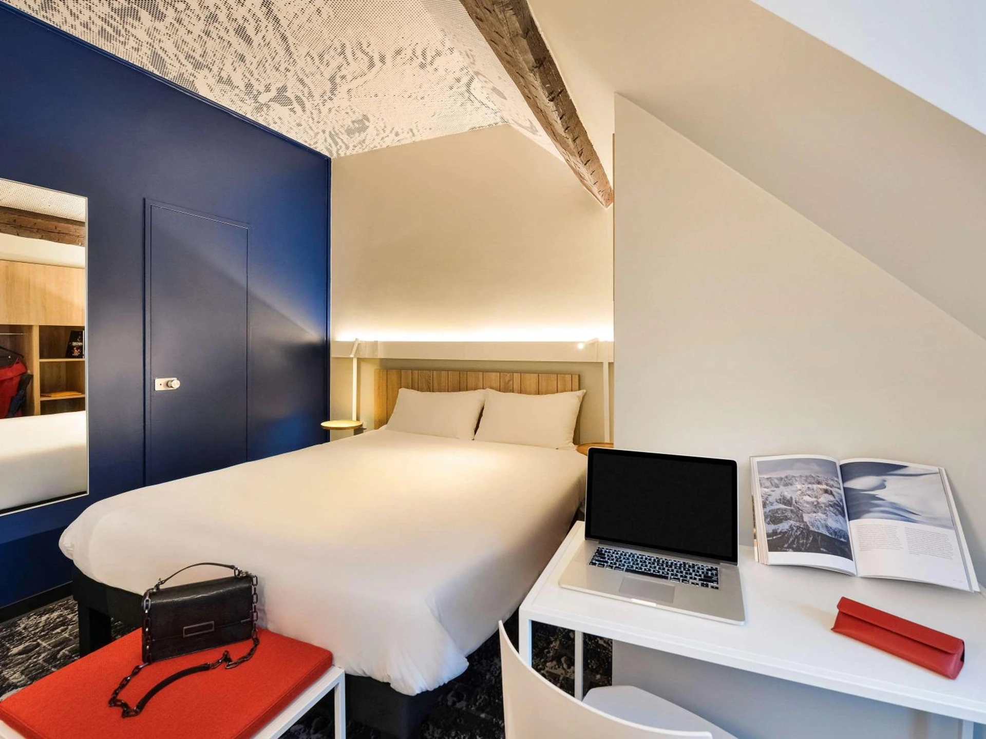 Magnifique chambre pour un séminaire d'entreprise à ibis Paris Gare De L Est 10ème - Paris