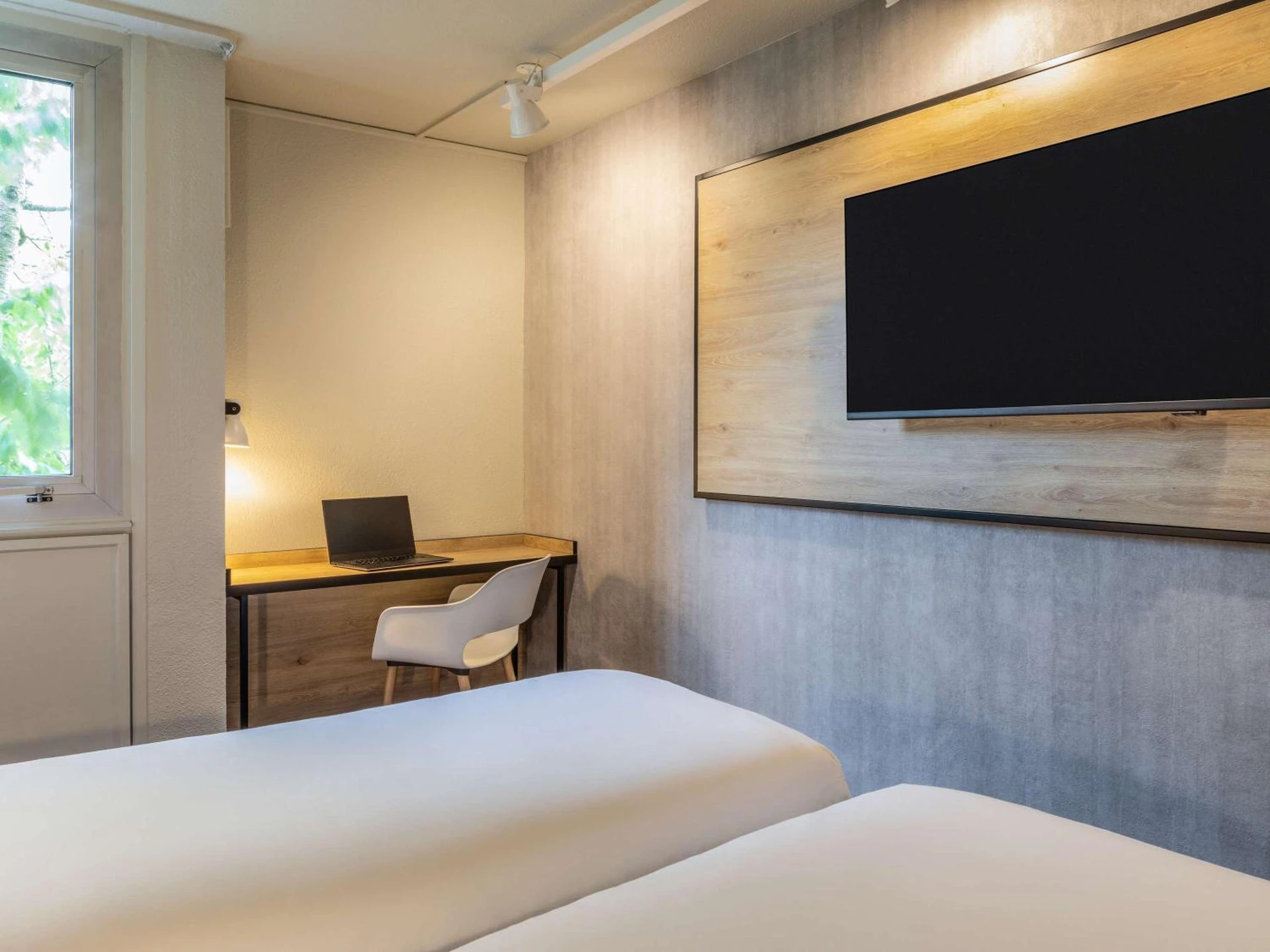 Magnifique chambre pour un séminaire d'entreprise à ibis Paris Gennevilliers - Gennevilliers