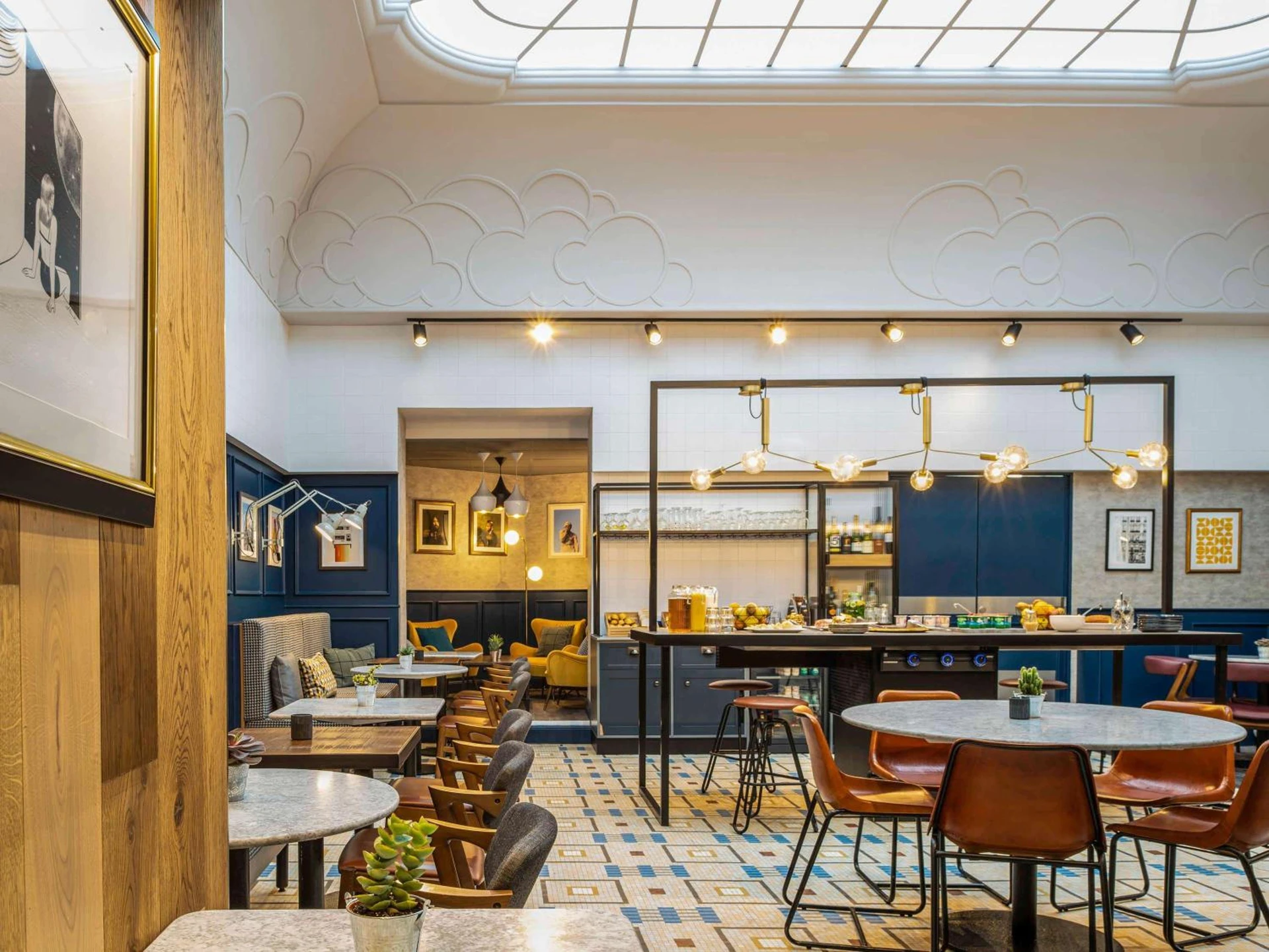 Lieu convivial pour un séminaire d'entreprise à ibis Paris Grands Boulevards Opéra 9e - Paris - En savoir plus 