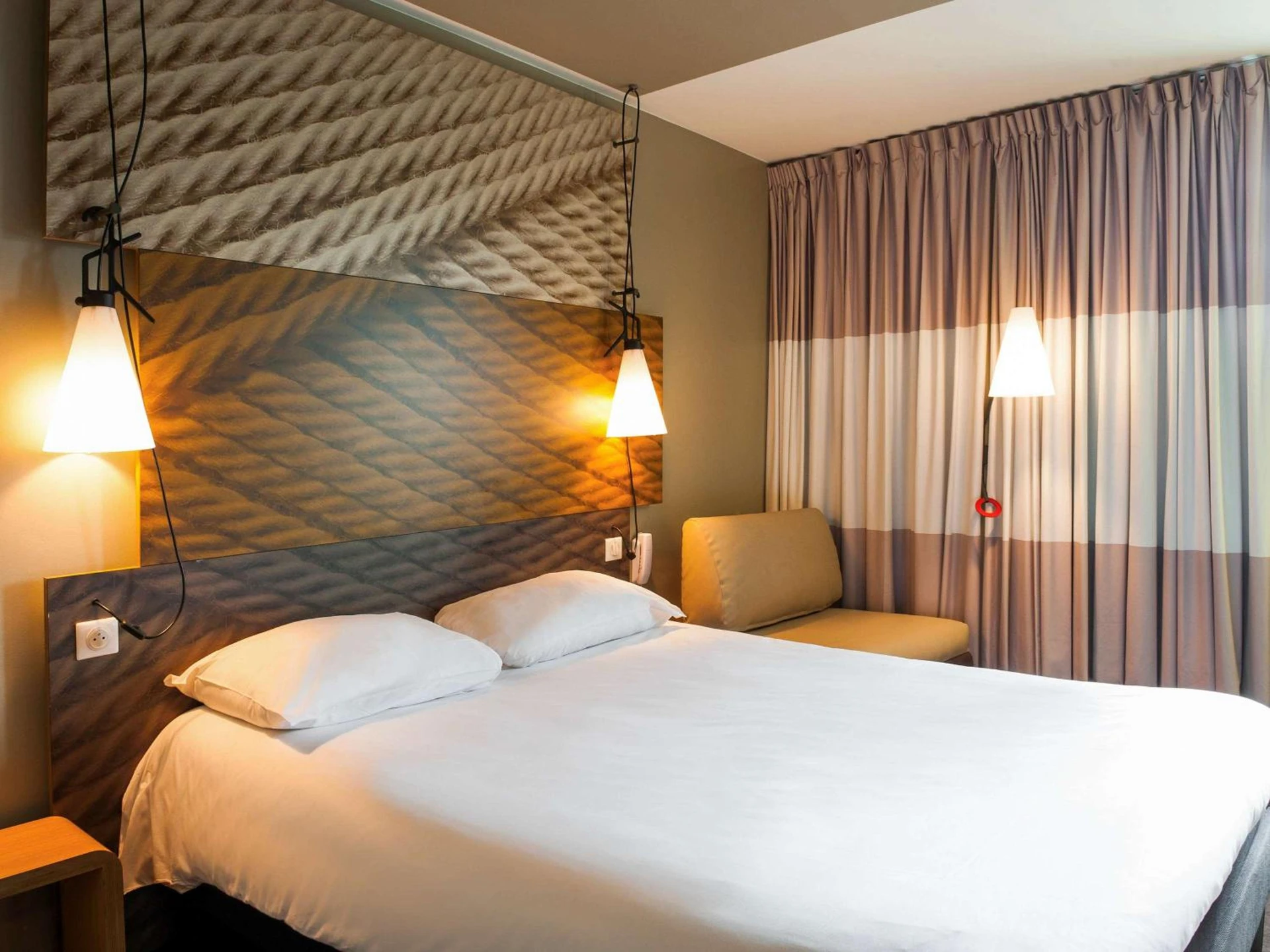 Chambre à ibis Paris La Defense Courbevoie - Organiser un séminaire d'entreprise à Courbevoie