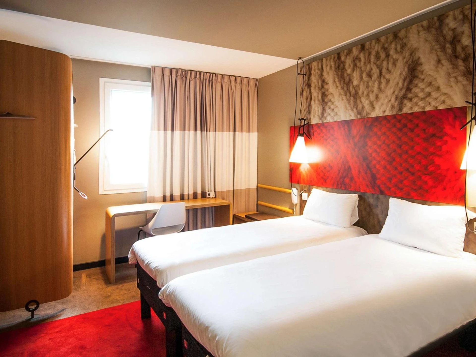 Chambre disponible pour un séminaire d'entreprise à ibis Paris La Defense Courbevoie - Courbevoie