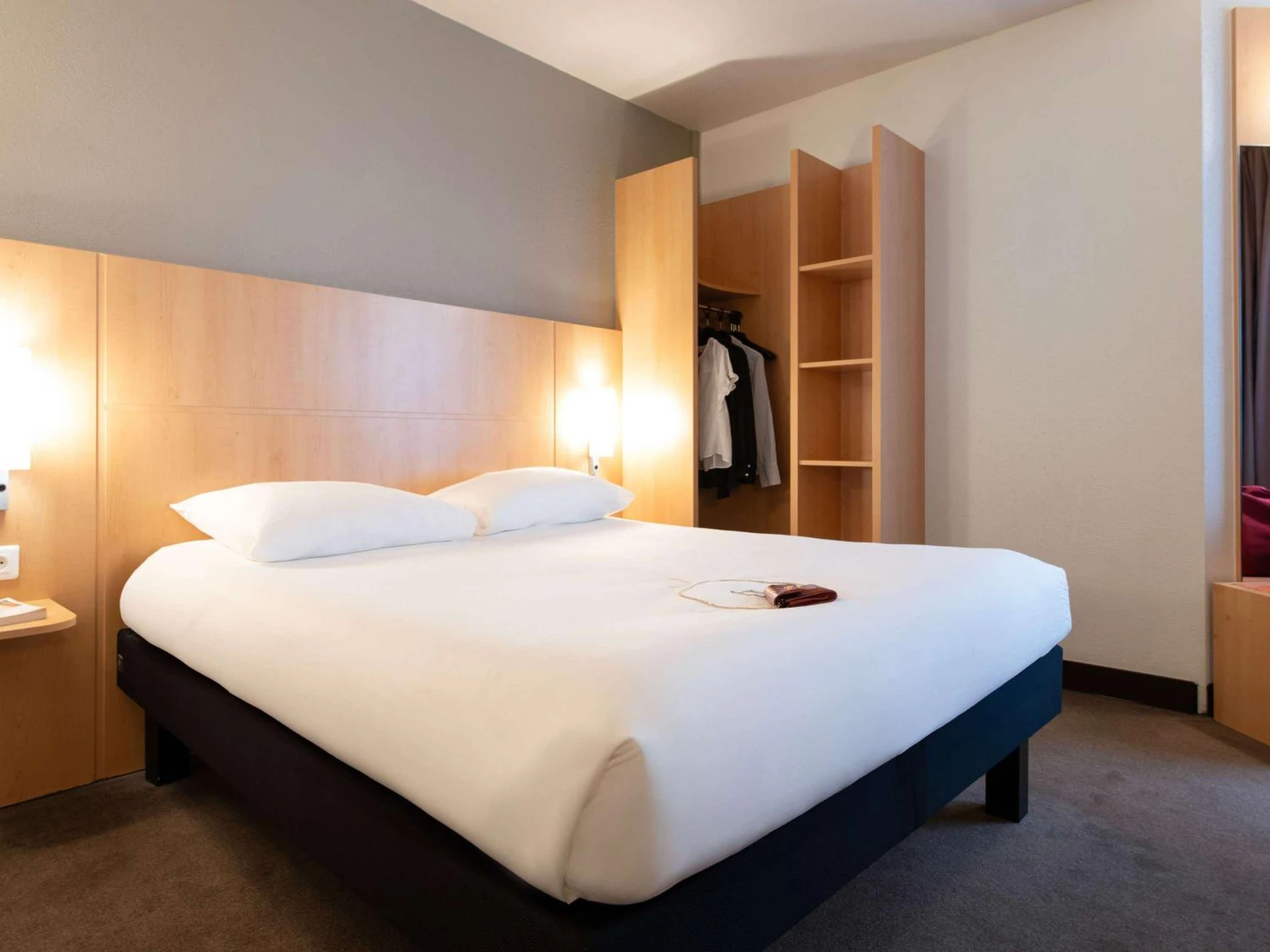 Chambre disponible pour un séminaire d'entreprise à ibis Paris Opera La Fayette - Paris