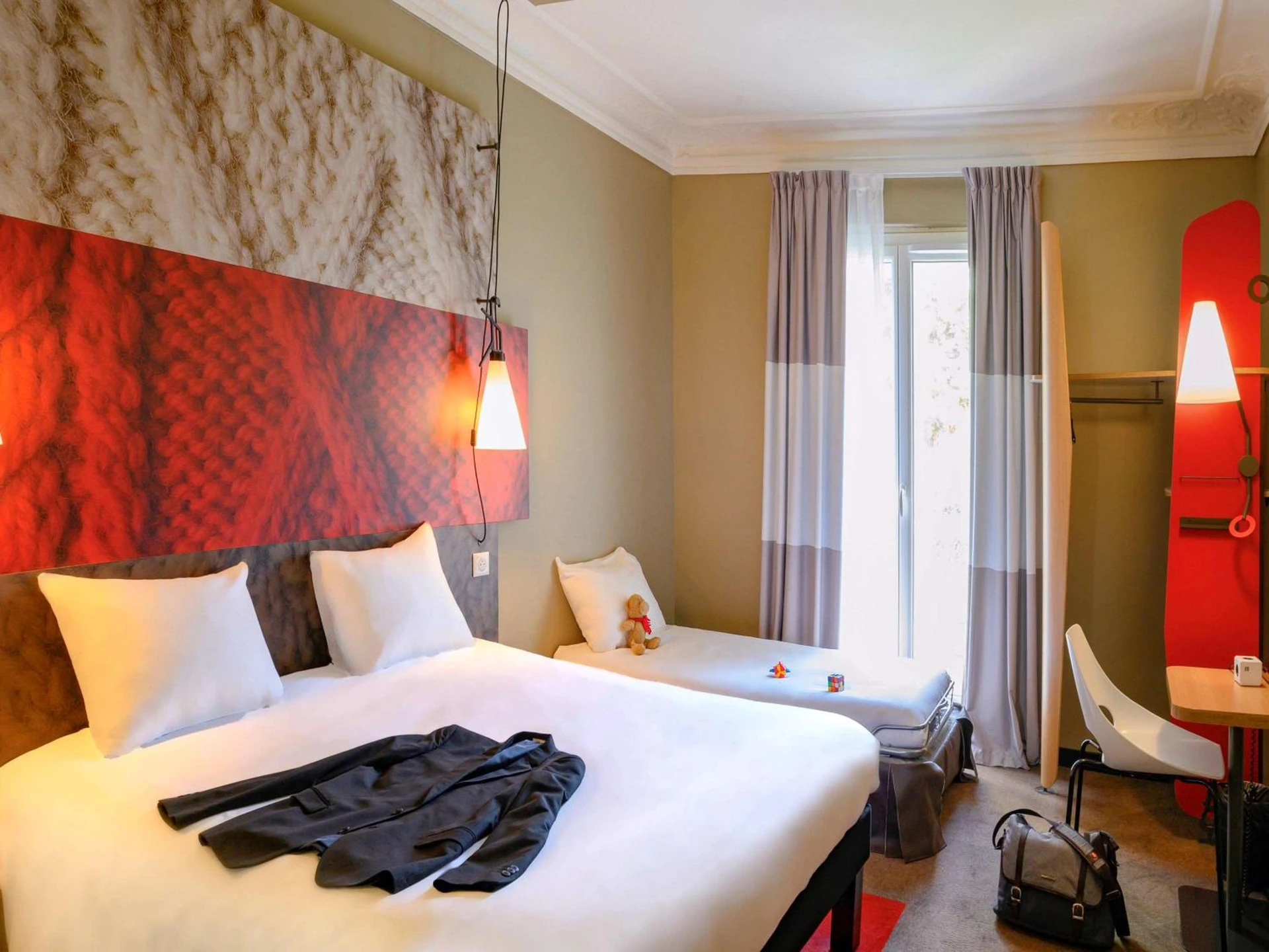 Chambre disponible pour un séminaire d'entreprise à ibis Paris Tour Montparnasse 15eme - Paris