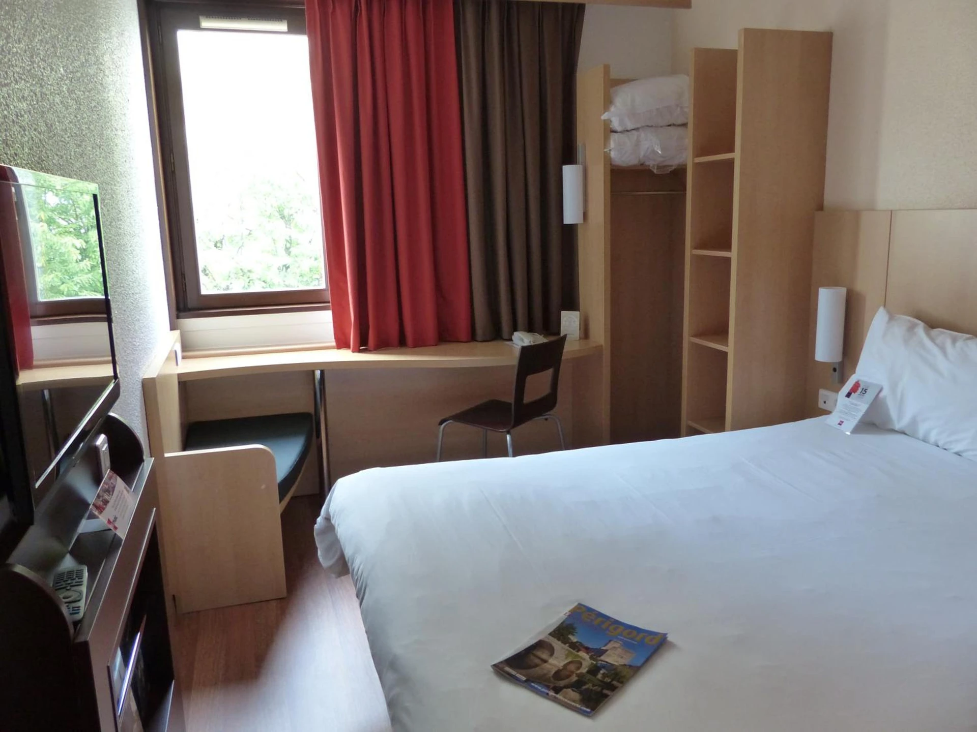 Chambre disponible pour un séminaire d'entreprise à ibis Périgueux Centre - Périgueux