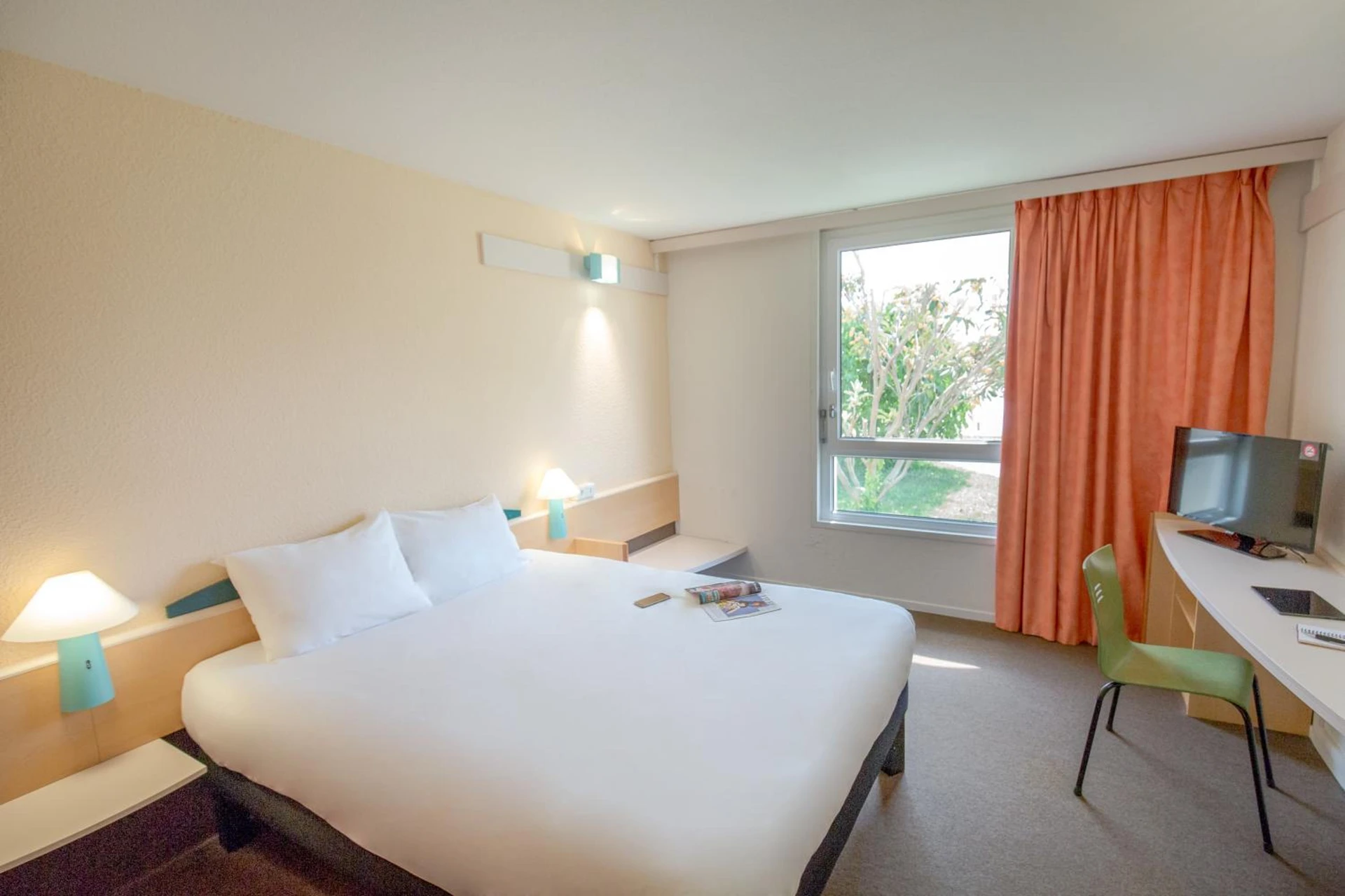 Chambre disponible pour un séminaire d'entreprise à ibis Perpignan Nord Rivesaltes - Rivesaltes