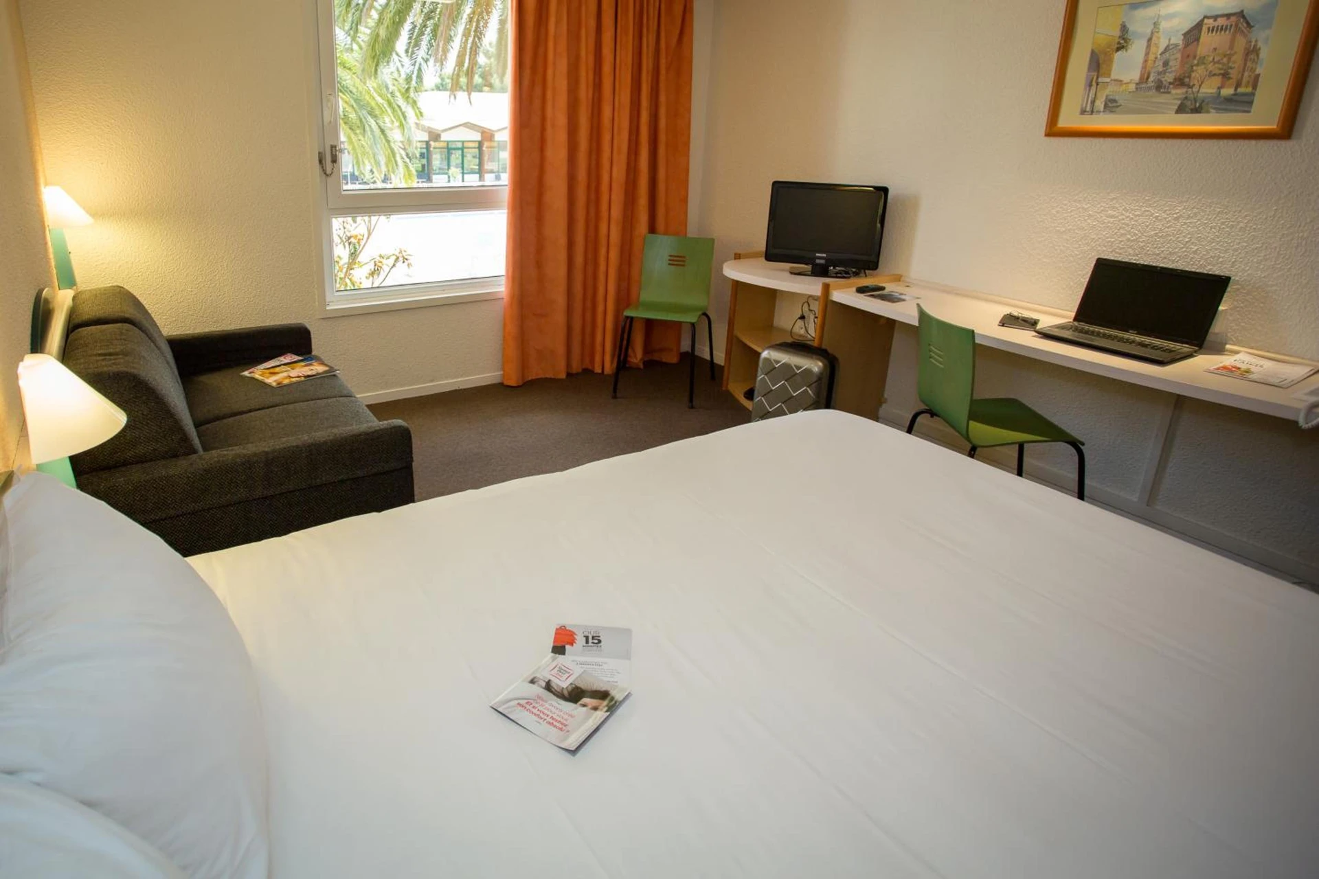 Magnifique chambre pour un séminaire d'entreprise à ibis Perpignan Nord Rivesaltes - Rivesaltes