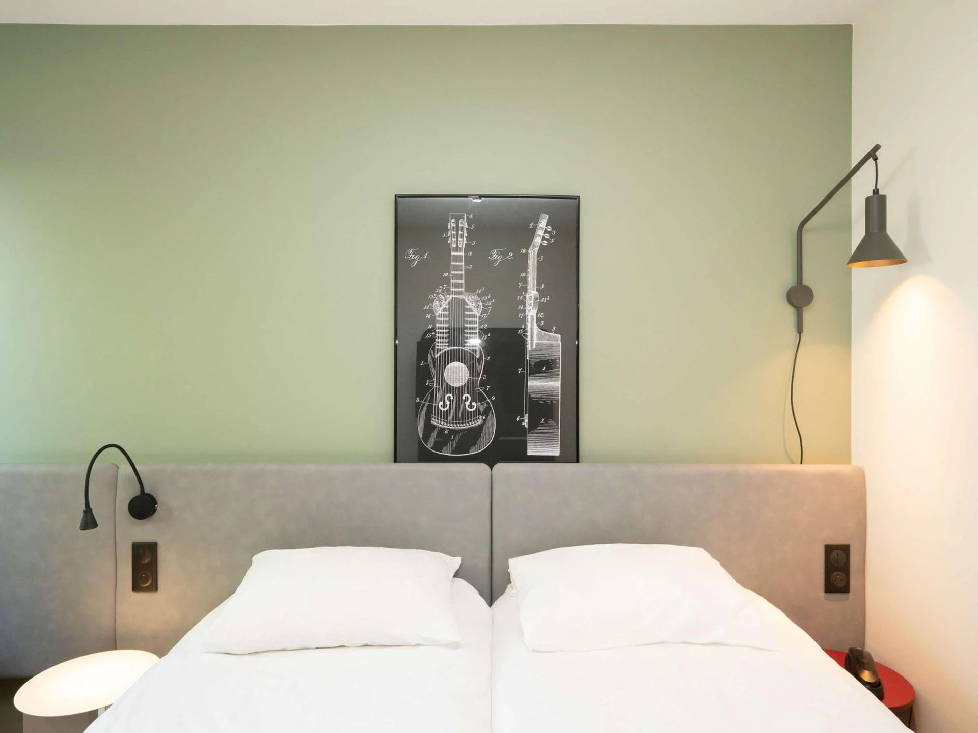 Magnifique chambre pour un séminaire d'entreprise à ibis Reims Tinqueux - Reims
