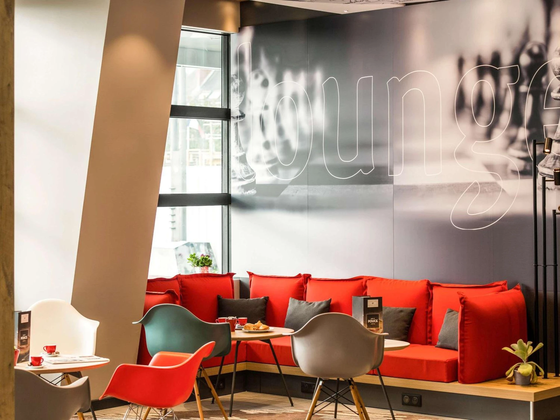 Ambiance de travail pour séminaire d'entreprise à Hotel ibis Rennes Centre Gare Sud - Rennes