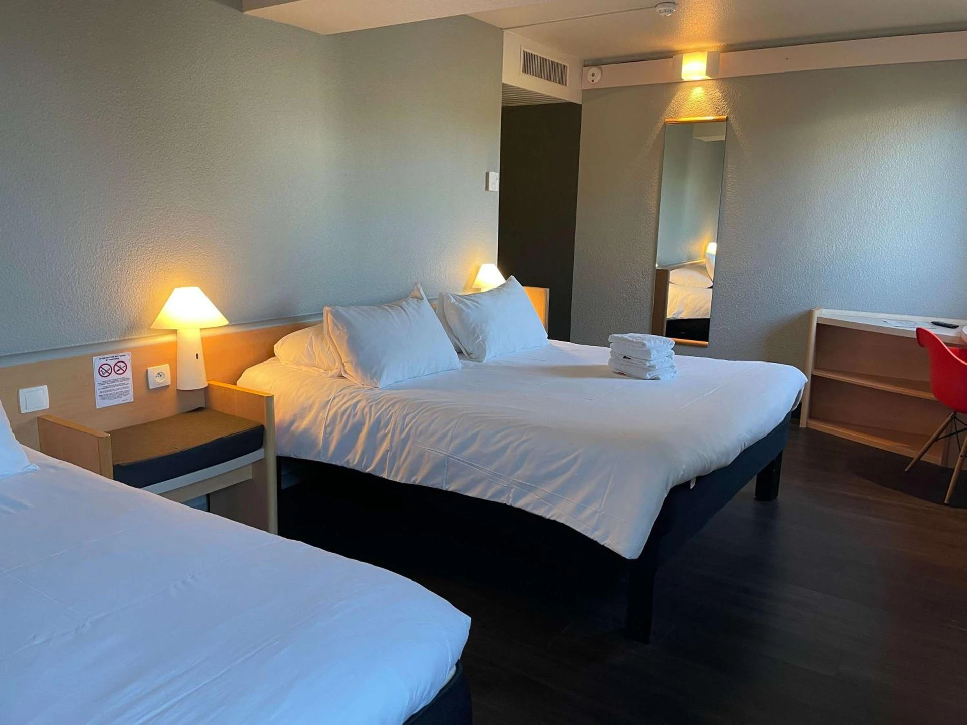 Magnifique chambre pour un séminaire d'entreprise à ibis Rennes Cesson - Cesson-Sévigné