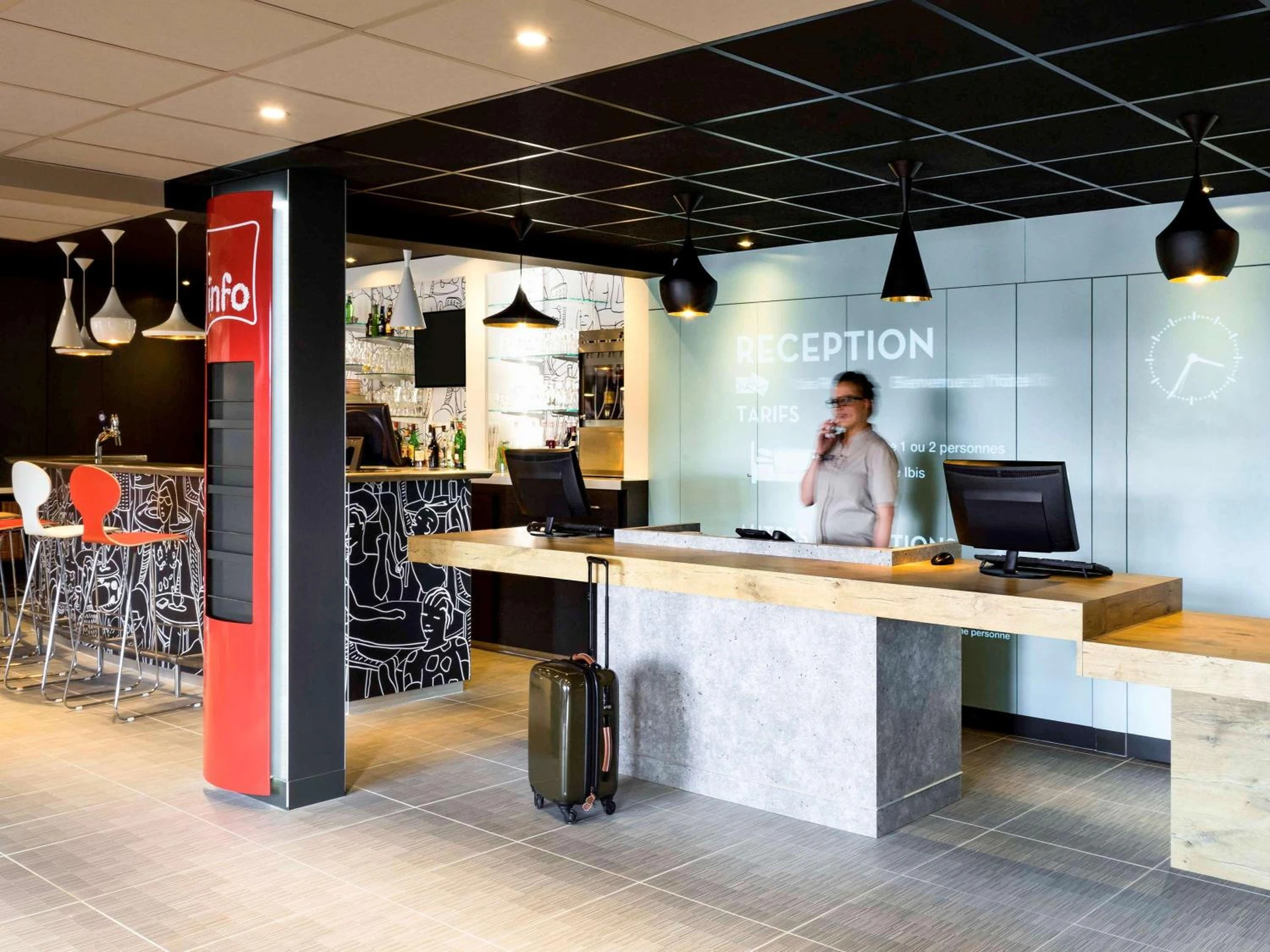 Organiser un séminaire d'entreprise : Ibis Roanne Le Coteau Hotel Restaurant à le-coteau