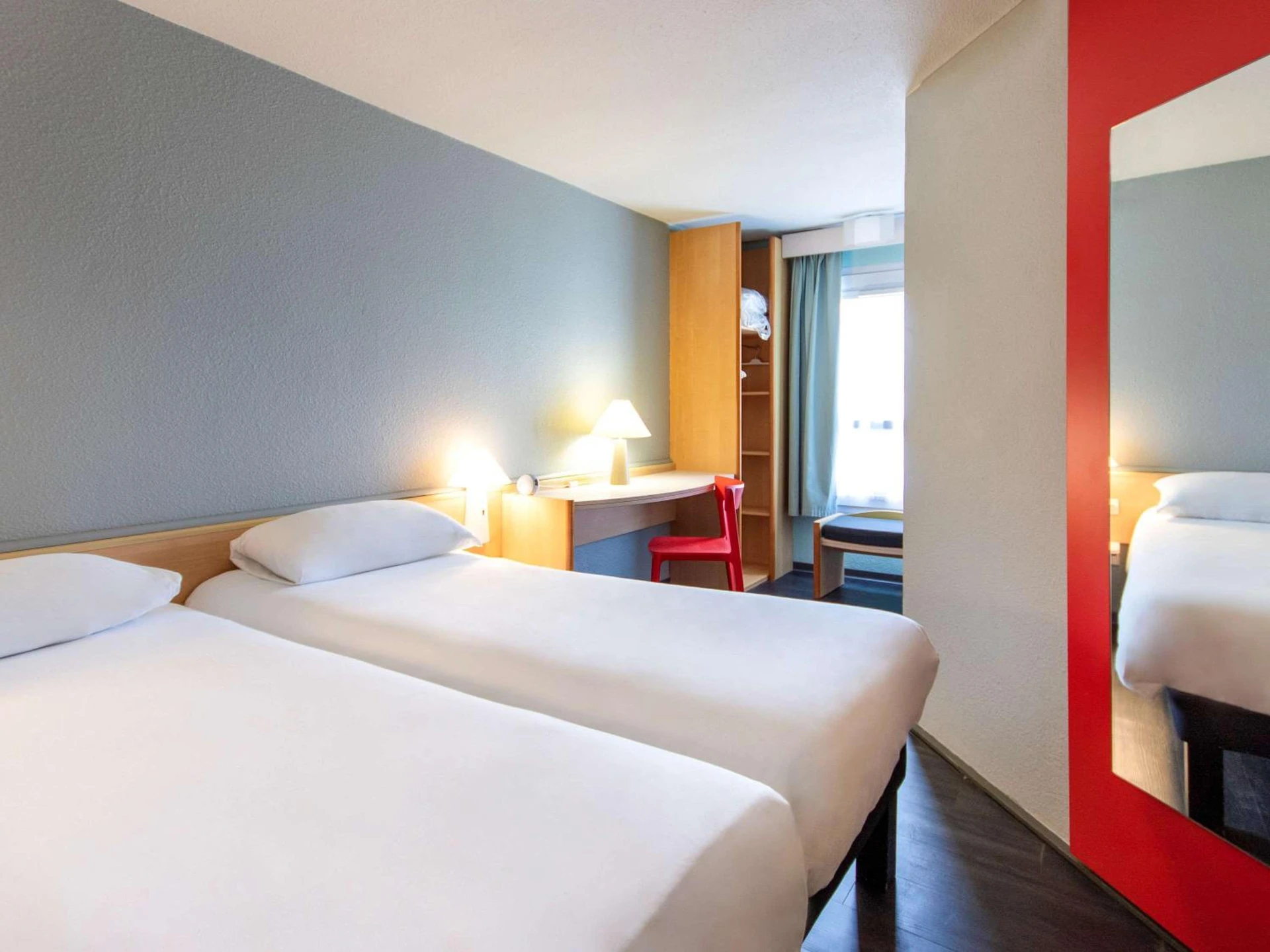 Chambre disponible pour un séminaire d'entreprise à ibis Rochefort - Rochefort