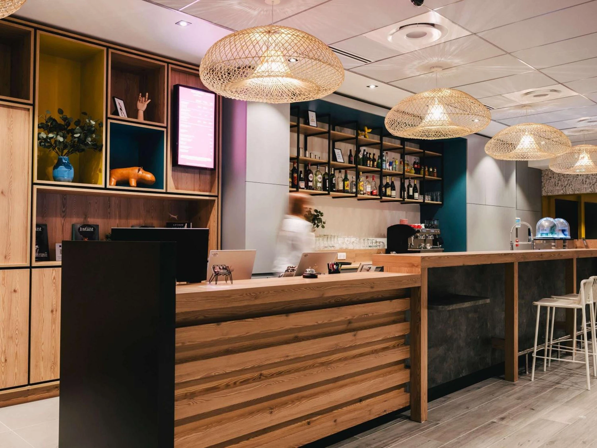 Lieu convivial pour un séminaire d'entreprise à ibis Rouen Centre Rive Droite Pasteur - Rouen - En savoir plus 