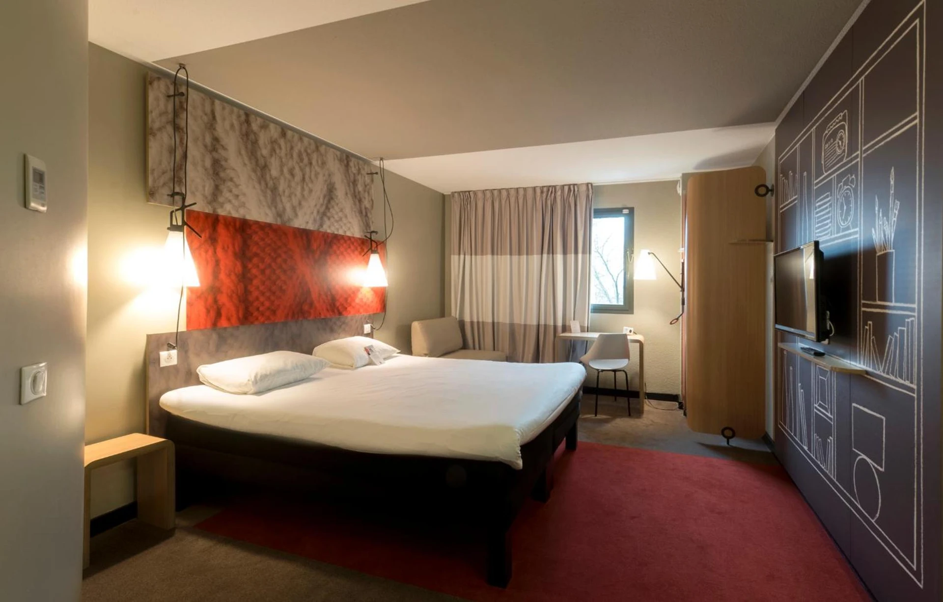 Chambre disponible pour un séminaire d'entreprise à ibis Rouen Centre Champ de Mars - Rouen