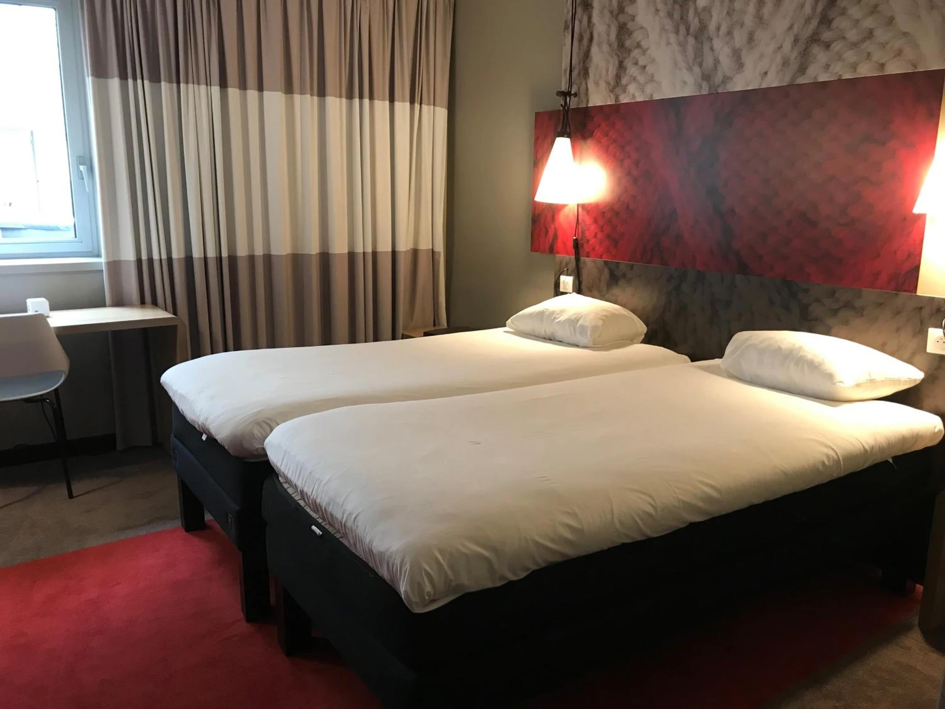 Chambre disponible pour un séminaire d'entreprise à ibis Rouen Centre Champ de Mars - Rouen