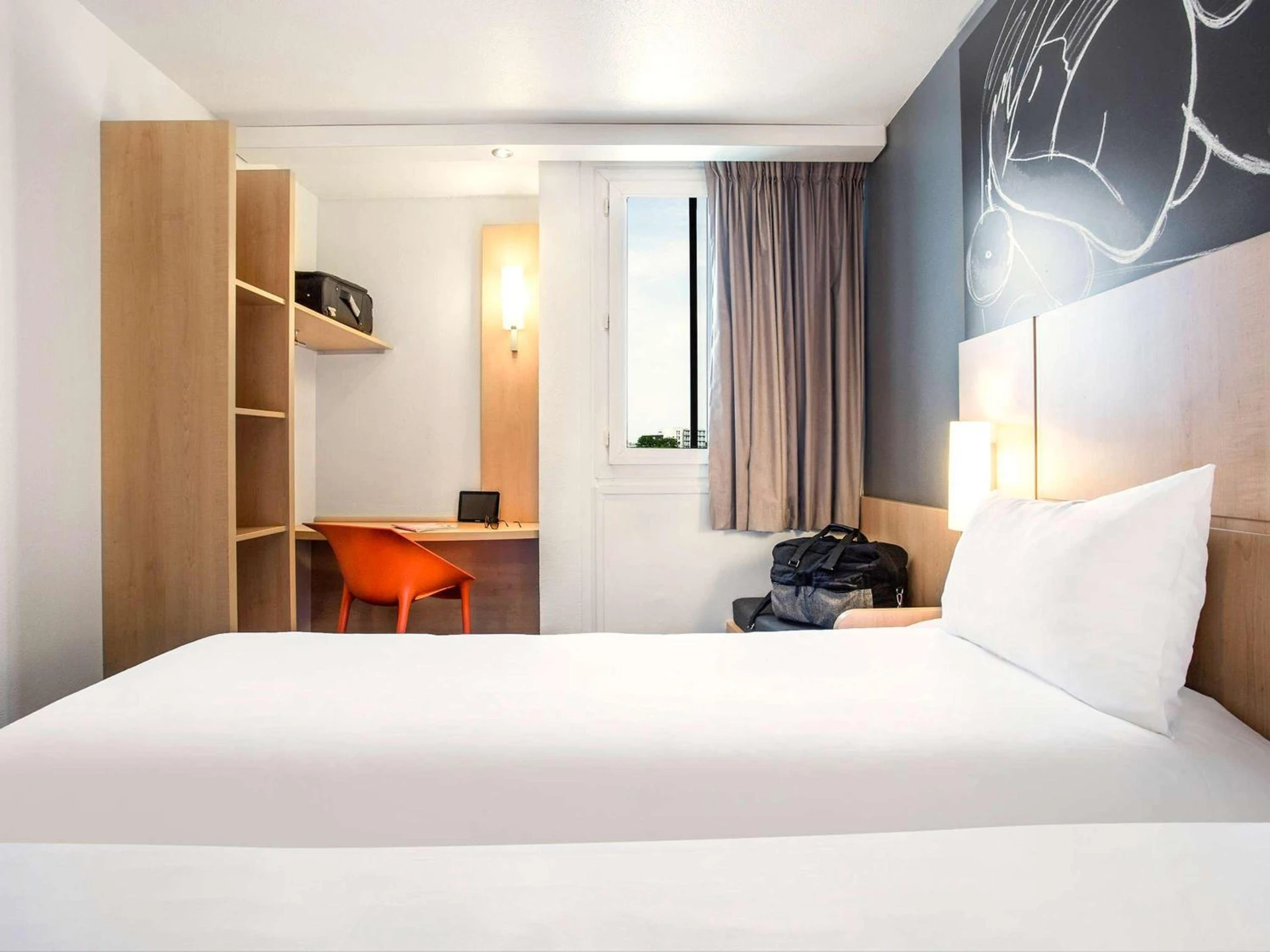 Chambre disponible pour un séminaire d'entreprise à ibis Saint-Denis Stade Ouest - Saint-Denis