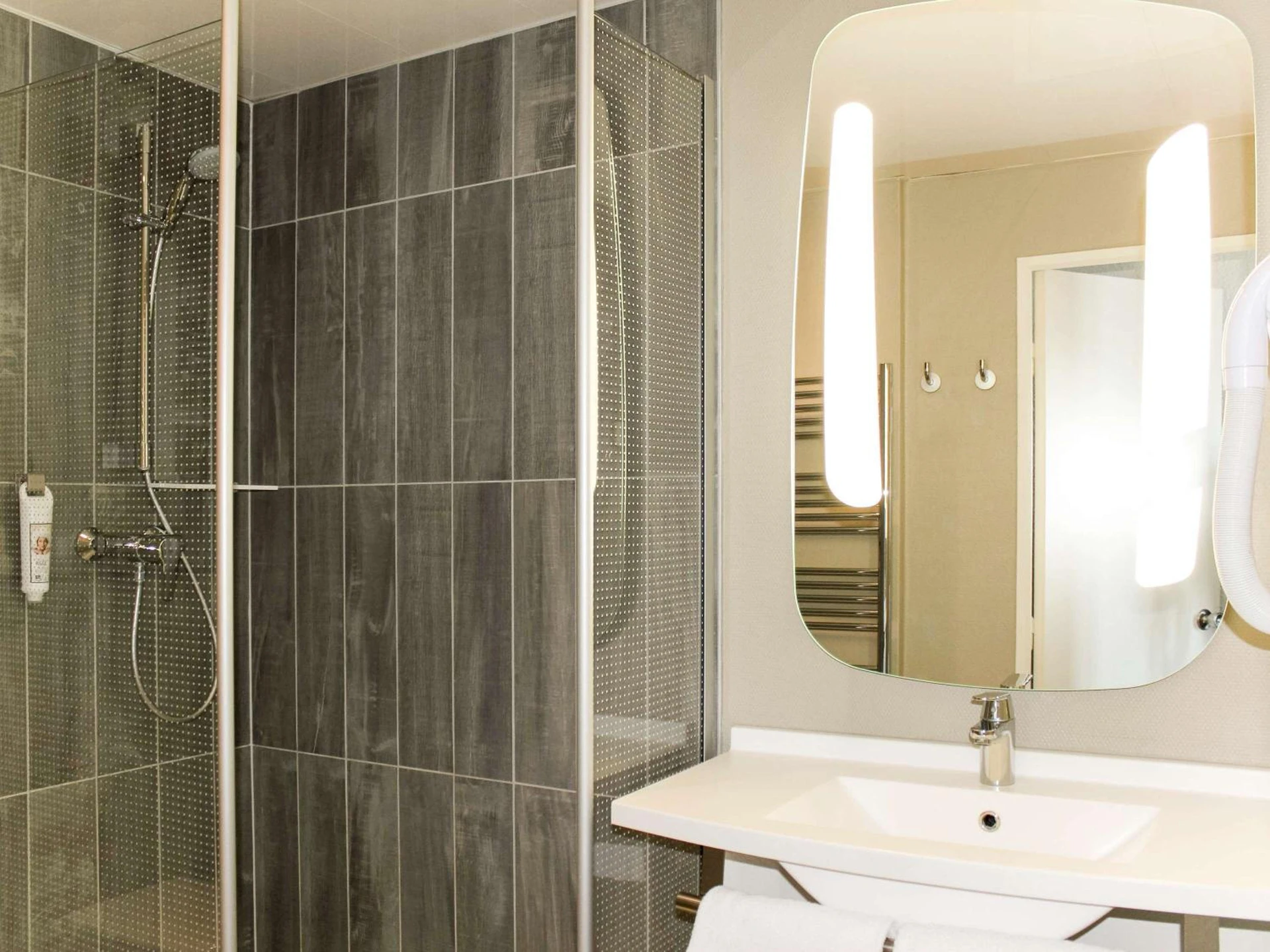 Chambre disponible pour un séminaire d'entreprise à ibis Saint Malo Plage - Saint-Malo