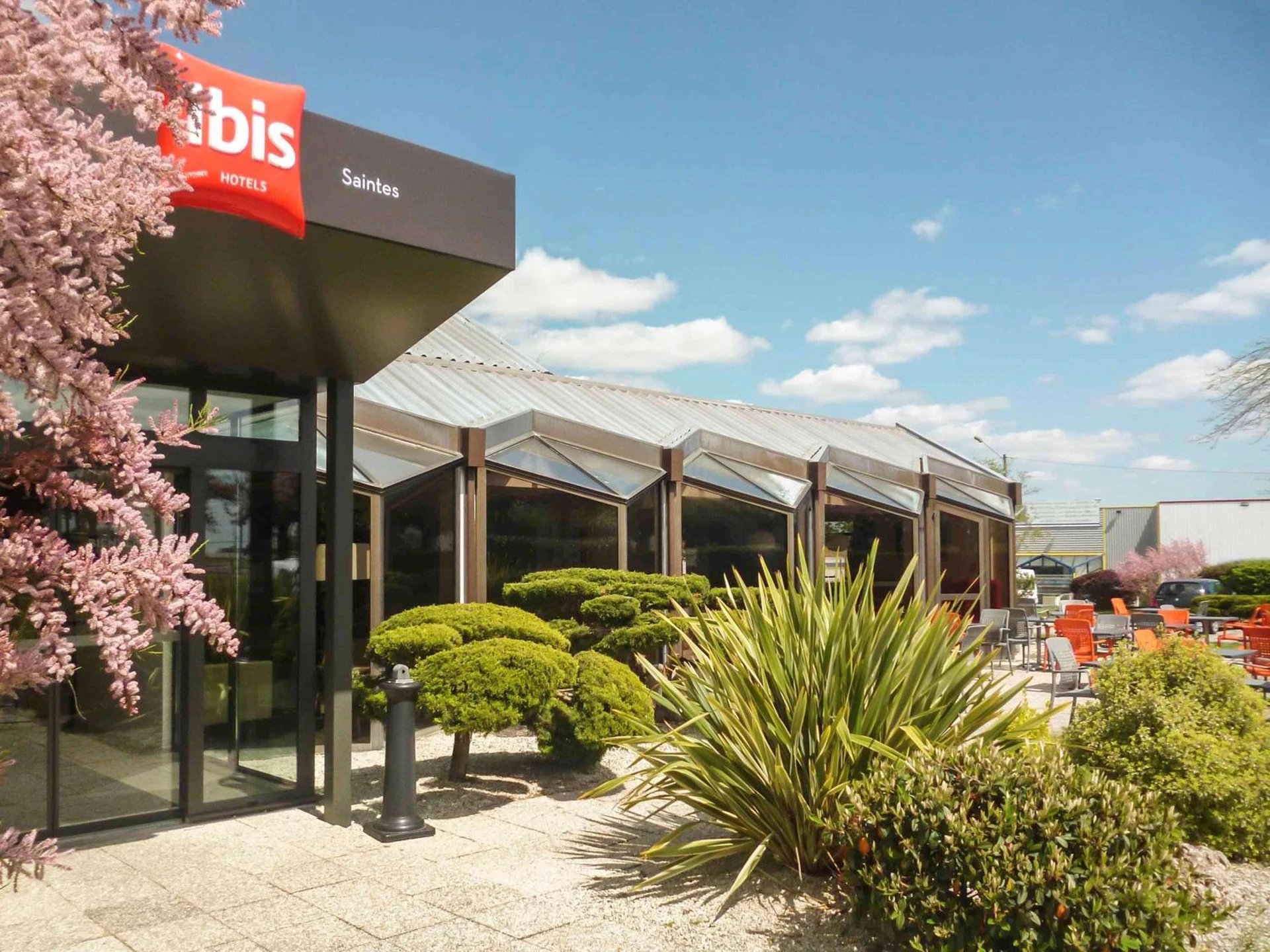 Organiser un séminaire d'entreprise : ibis Saintes à saintes
