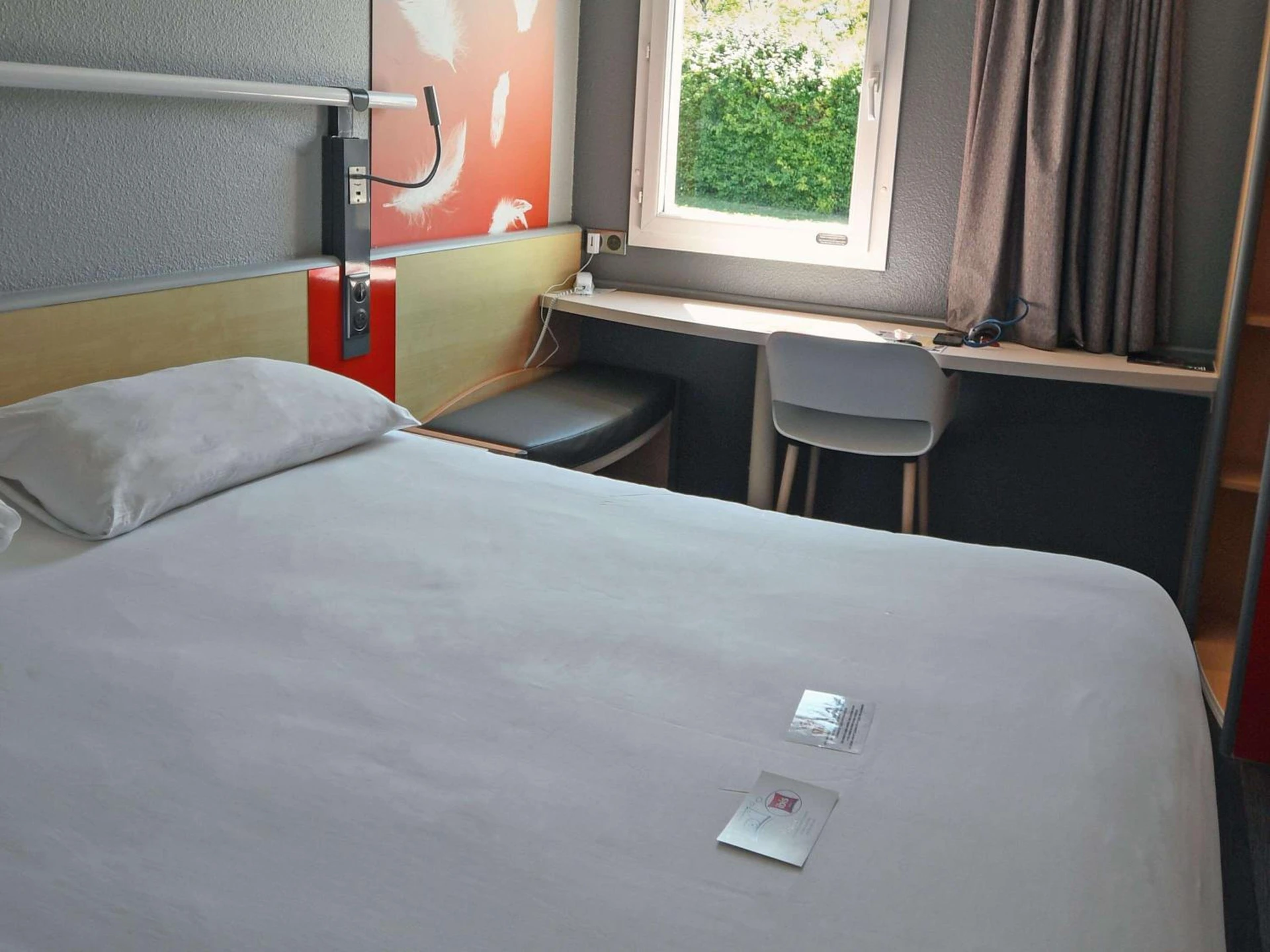 Chambre disponible pour un séminaire d'entreprise à ibis Saintes - Saintes