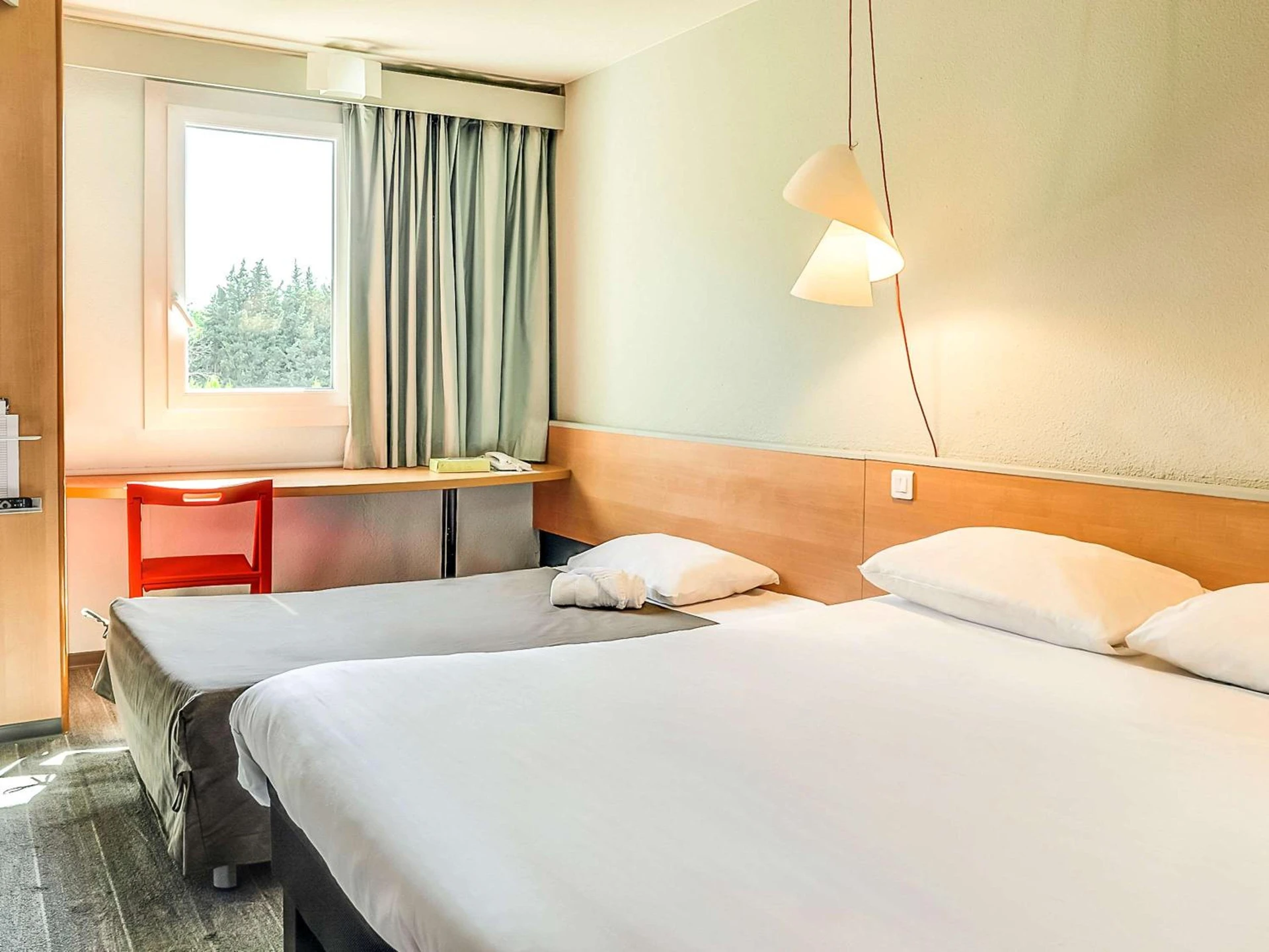 Chambre disponible pour un séminaire d'entreprise à ibis Salon de Provence - Salon-de-Provence