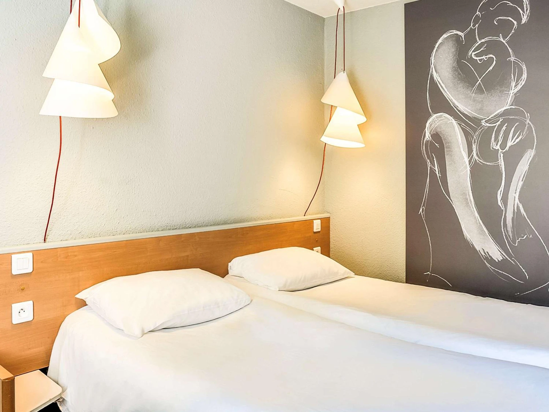 Magnifique chambre pour un séminaire d'entreprise à ibis Salon de Provence - Salon-de-Provence