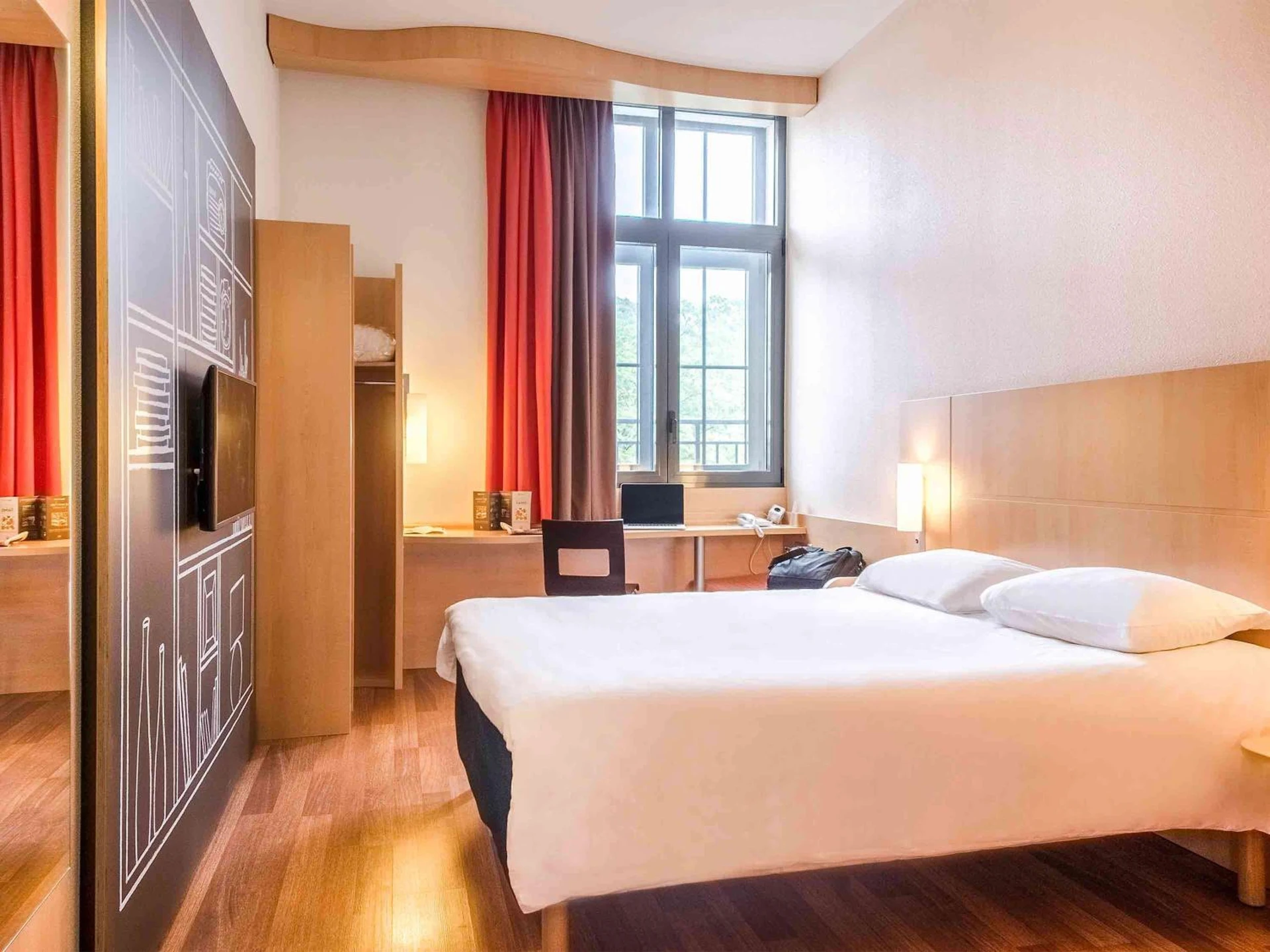 Salle de séminaire à Ibis Sarlat Centre - Organiser un événement professionnel à Sarlat-la-Canéda