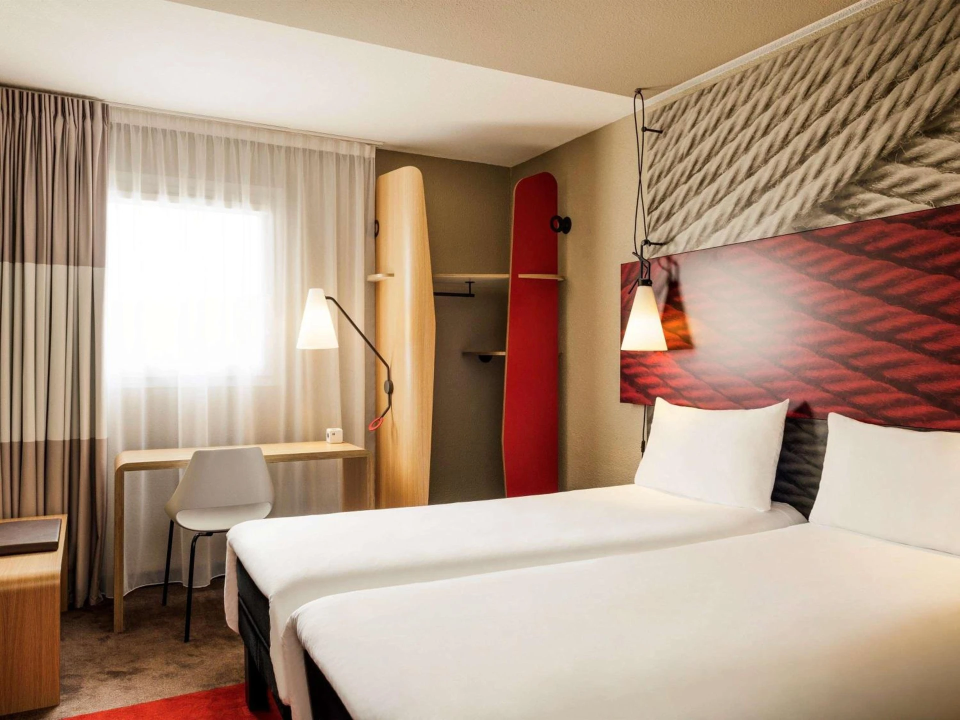 Chambre disponible pour un séminaire d'entreprise à ibis Senlis - Senlis