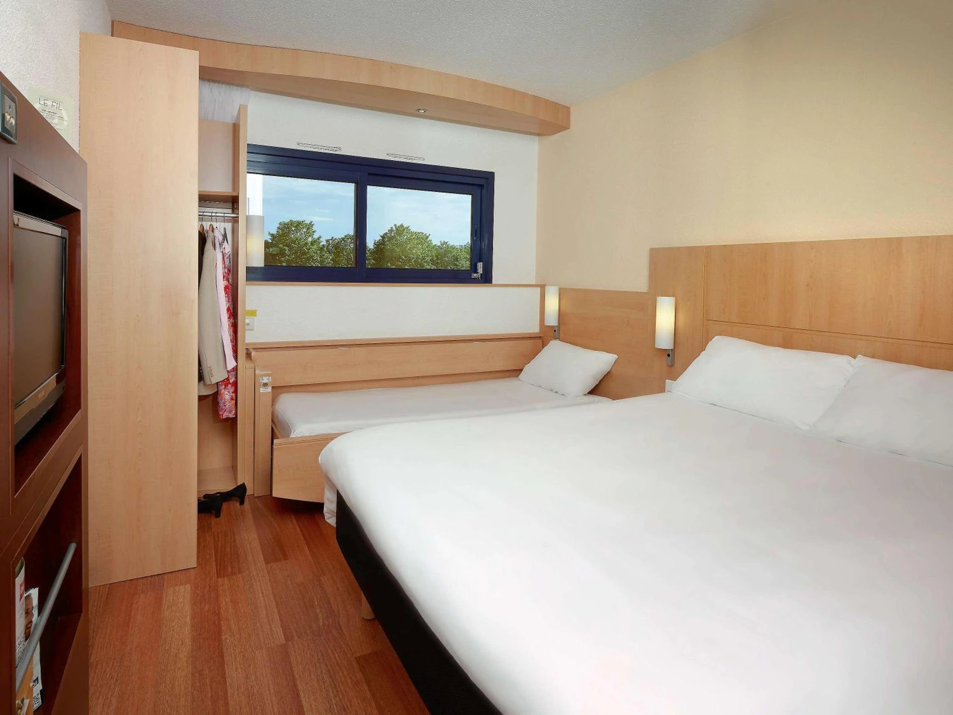 Magnifique chambre pour un séminaire d'entreprise à ibis Site du Futuroscope - Chasseneuil-du-Poitou