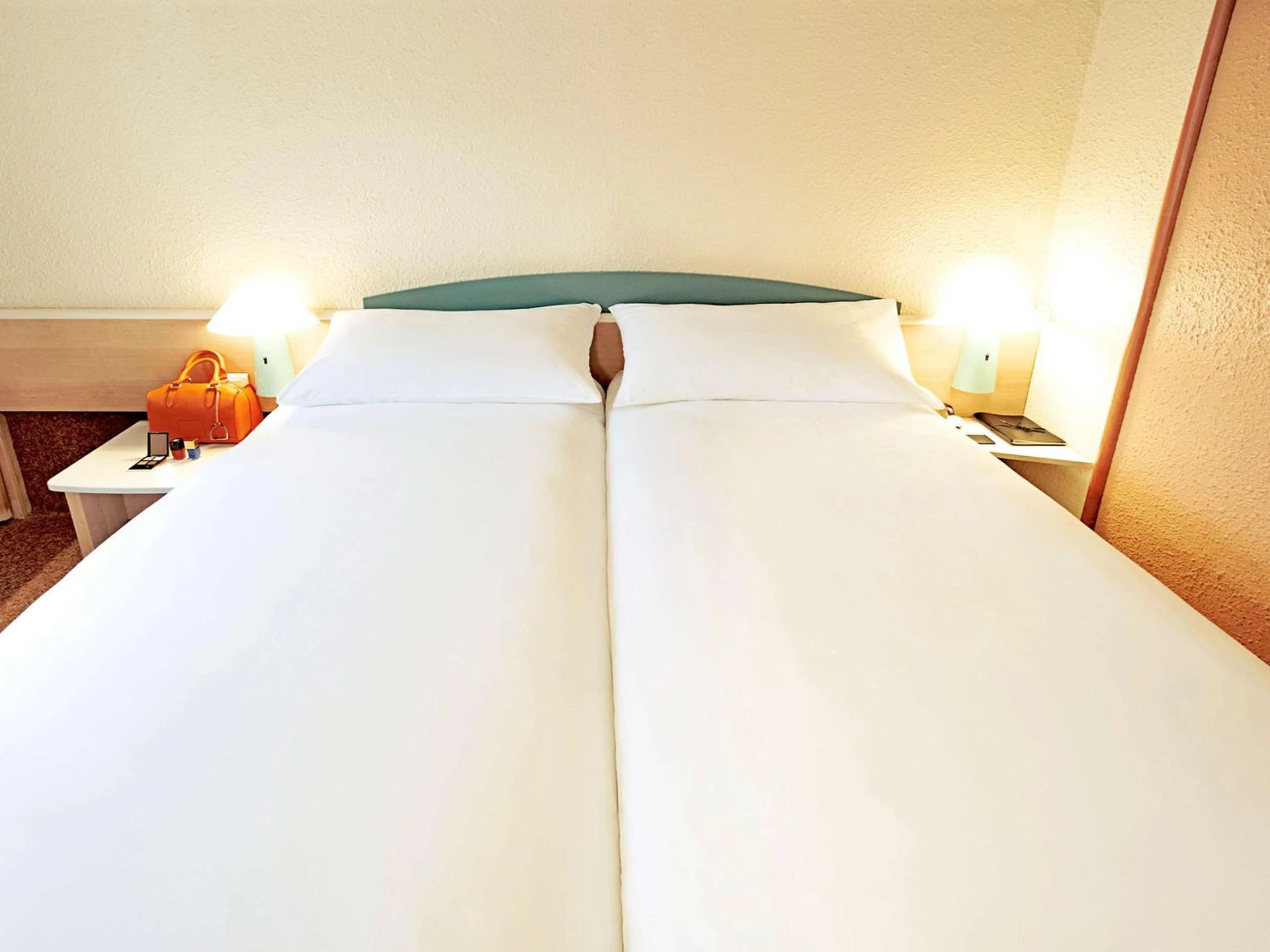 Chambre disponible pour un séminaire d'entreprise à ibis Strasbourg Aéroport Le Zénith - Lingolsheim