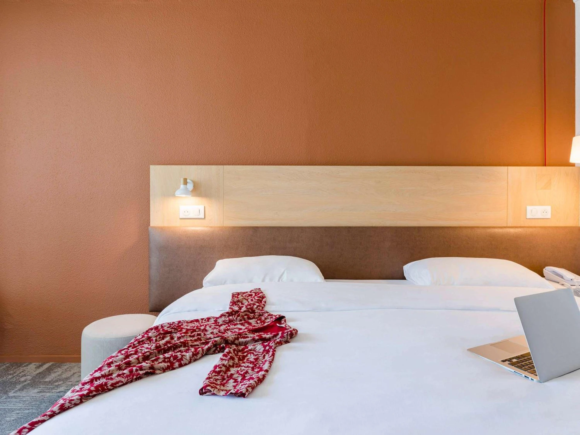 Chambre disponible pour un séminaire d'entreprise à ibis Styles Aix les Bains Domaine de Marlioz - Aix-les-Bains