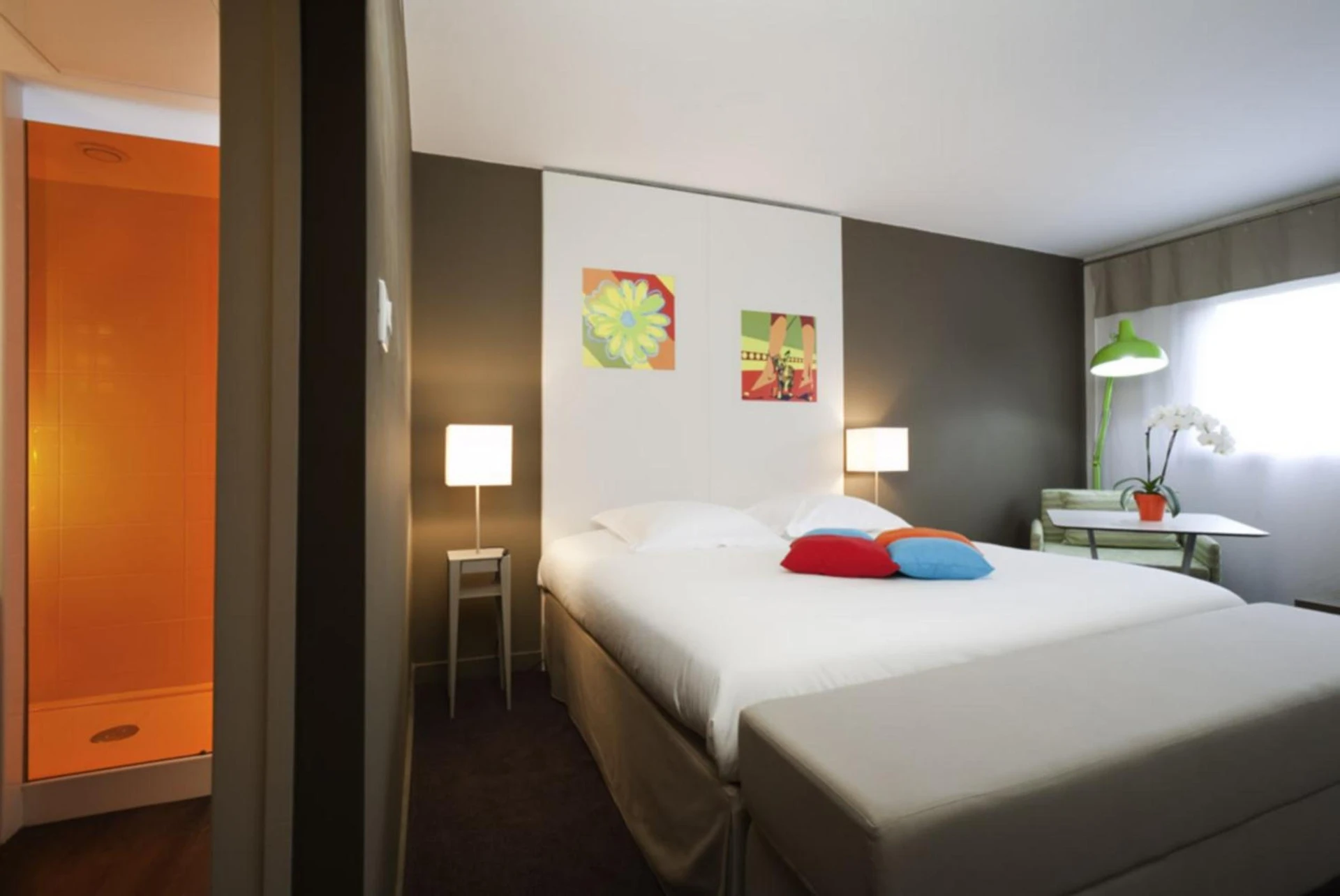 Magnifique chambre pour un séminaire d'entreprise à Ibis Styles Annemasse Genève - Ambilly