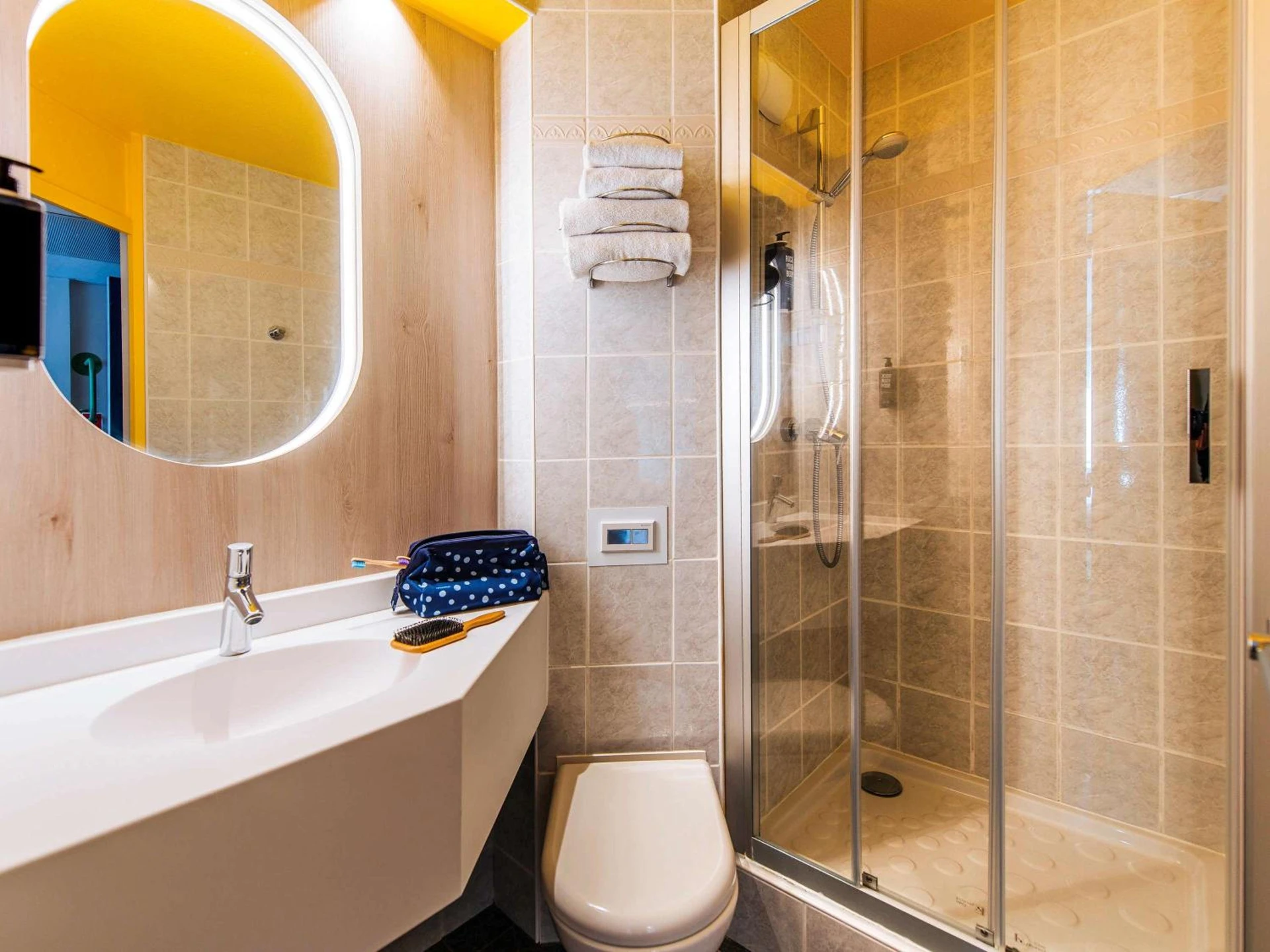 Chambre disponible pour un séminaire d'entreprise à ibis Styles Antibes - Antibes