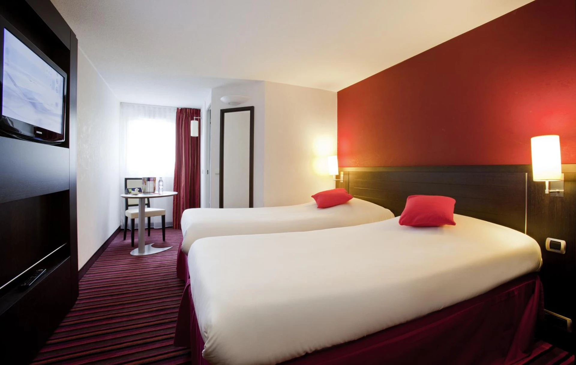 Magnifique chambre pour un séminaire d'entreprise à ibis Styles Belfort Centre - Belfort