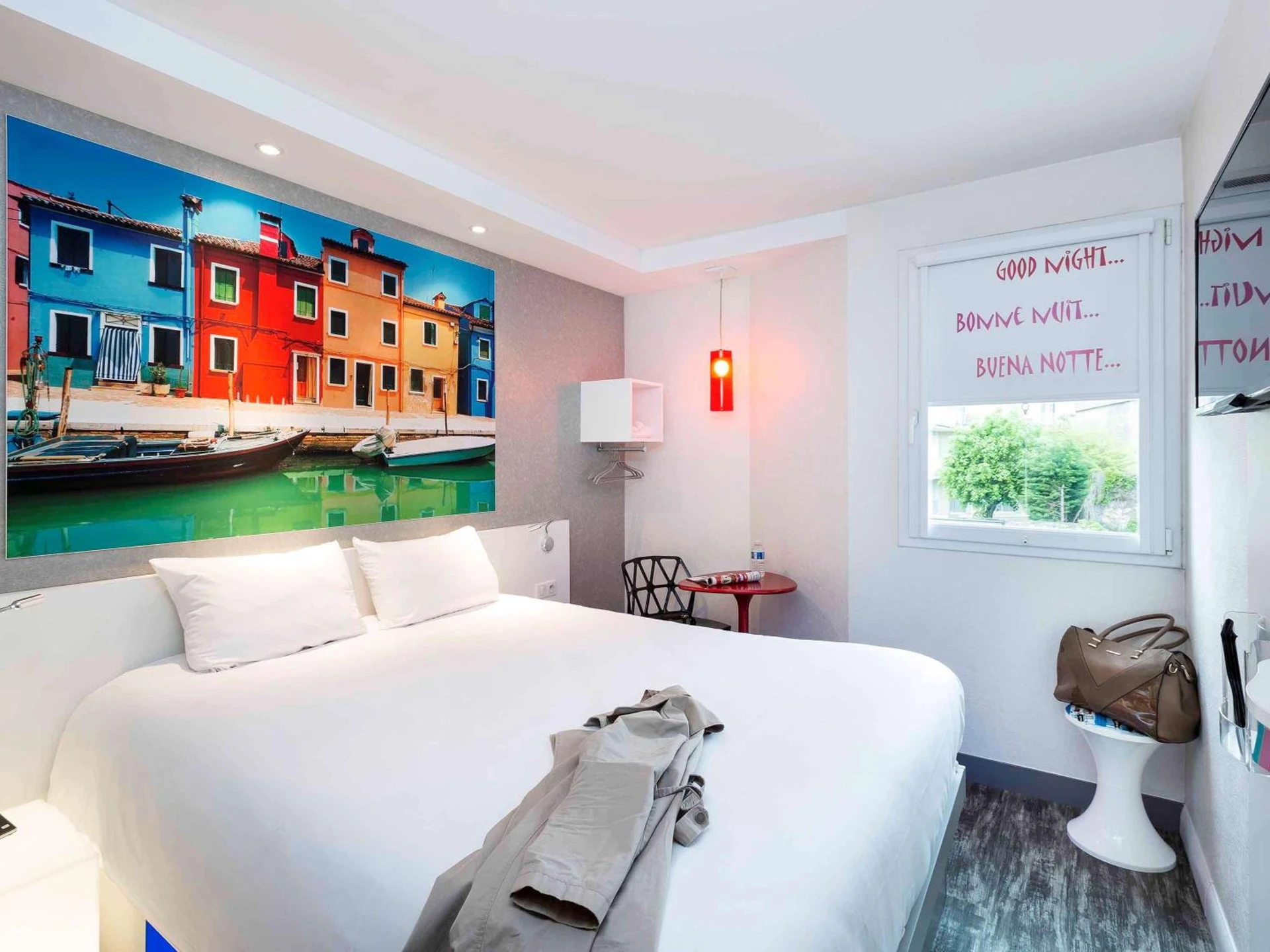 Chambre disponible pour un séminaire d'entreprise à ibis Styles Blois Centre Gare - Blois