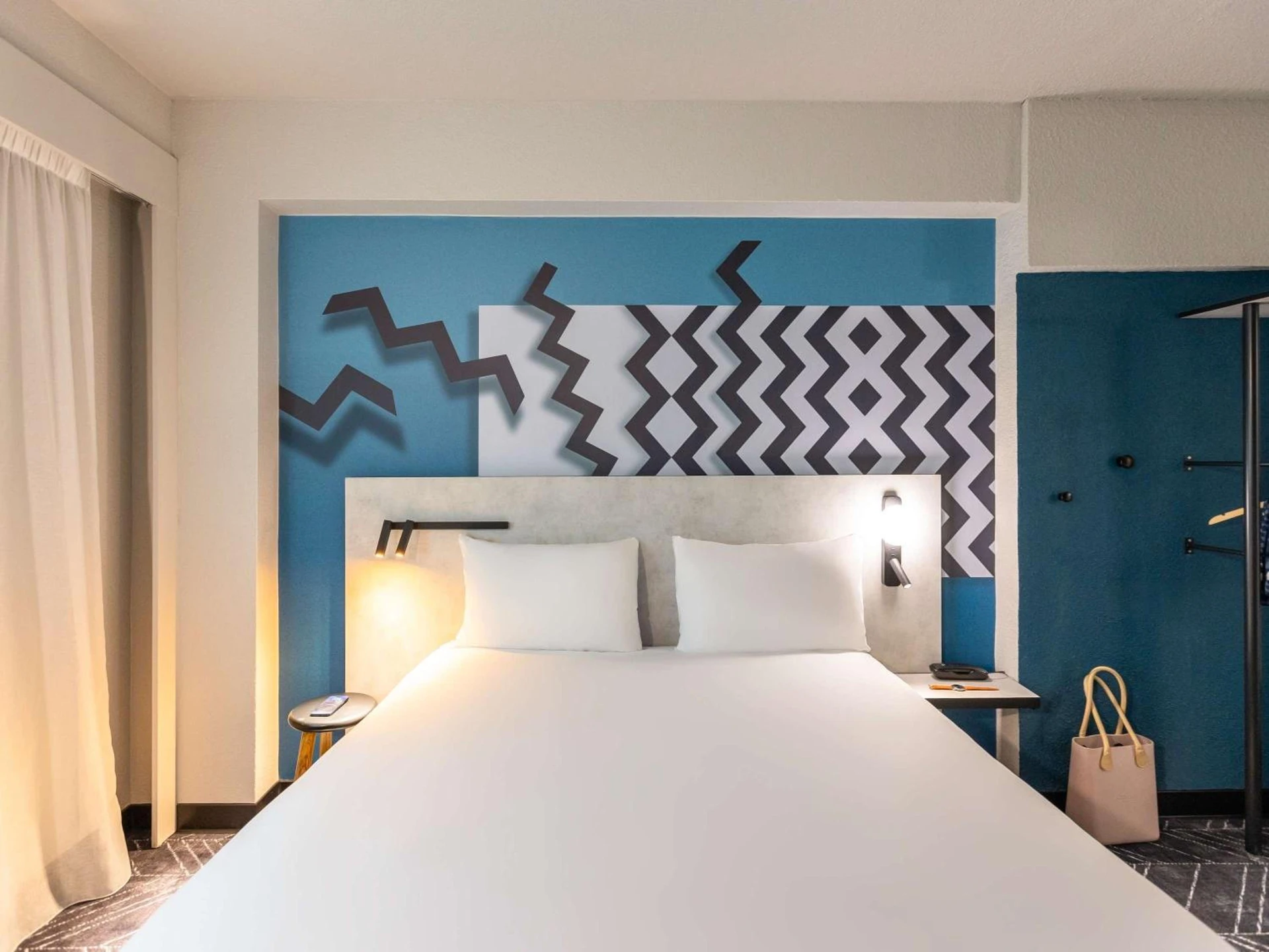 Chambre disponible pour un séminaire d'entreprise à ibis Styles Bordeaux Centre Mériadeck - Bordeaux