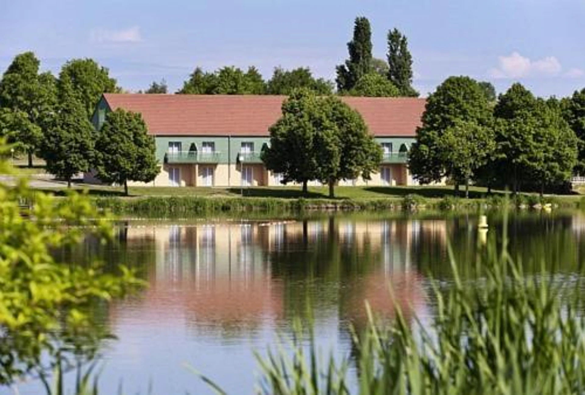 Organiser un séminaire d'entreprise : ibis Styles Bourbon Lancy à bourbon-lancy