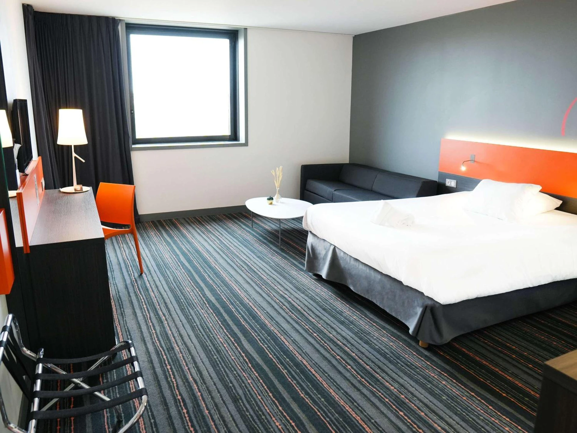 Chambre disponible pour un séminaire d'entreprise à ibis Styles Caen centre gare - Caen
